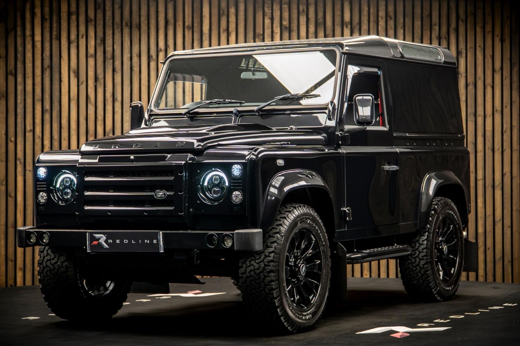 LAND ROVER DEFENDER 90 SWB DIESEL XS Hard Top TDCi [2.2] for sale UK - Slide 8