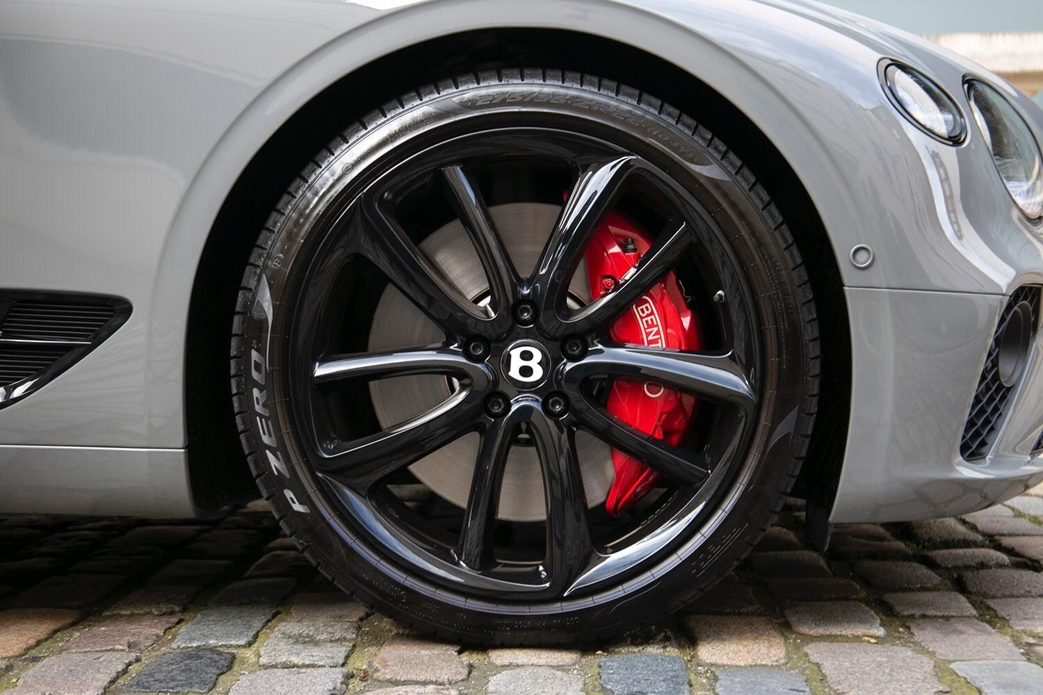 BENTLEY CONTINENTAL GTC CONVERTIBLE 4.0 V8 S 2dr Auto for sale UK - Slide 8