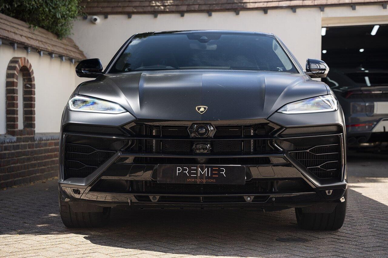 LAMBORGHINI URUS ESTATE 4.0T 25.9kWh Plug-in Hybrid FSI V8 5dr Auto for sale UK - Slide 2