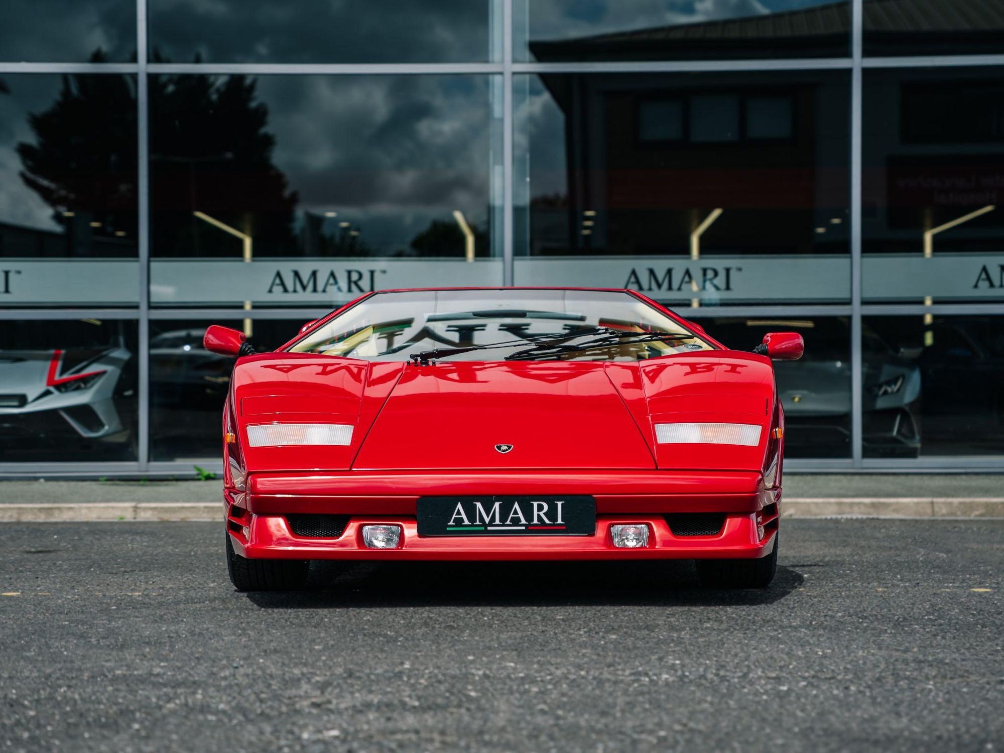 LAMBORGHINI COUNTACH COUPE 5.2 Anniversary 2dr for sale UK - Slide 8