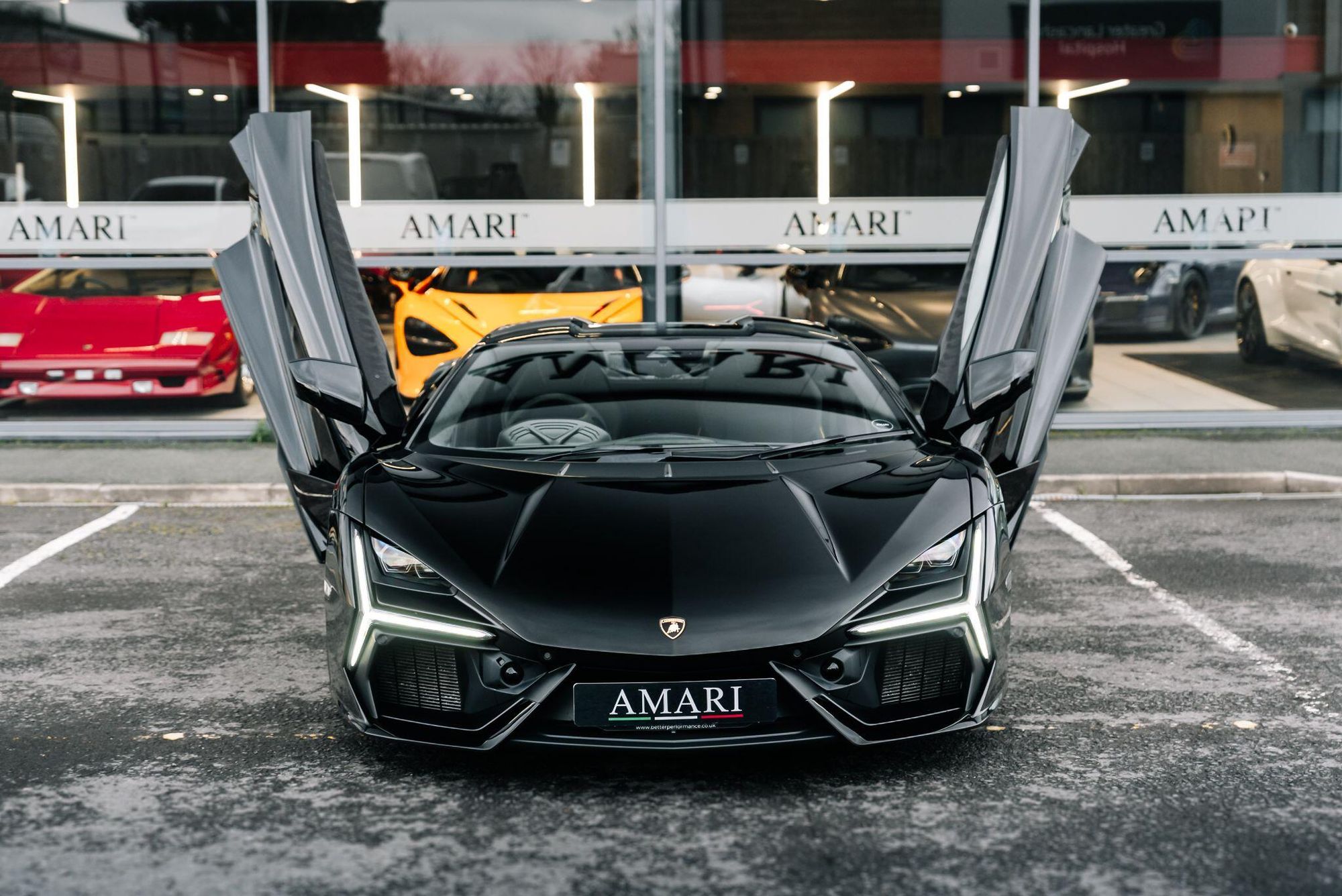 LAMBORGHINI REVUELTO COUPE 6.5 V12 1015 PHEV 2dr DCT for sale UK - Slide 7