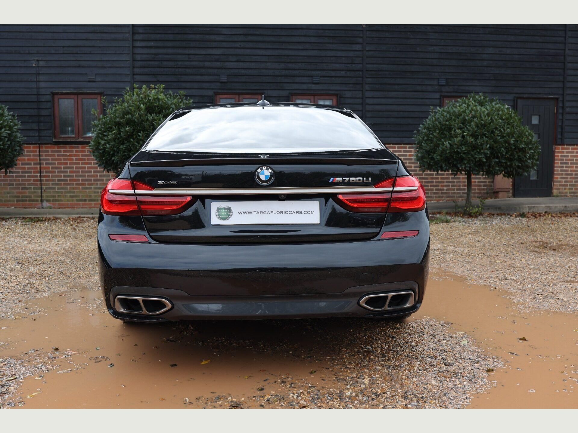BMW 7 SERIES SALOON M760Li xDrive V12 4dr Auto for sale UK - Slide 7