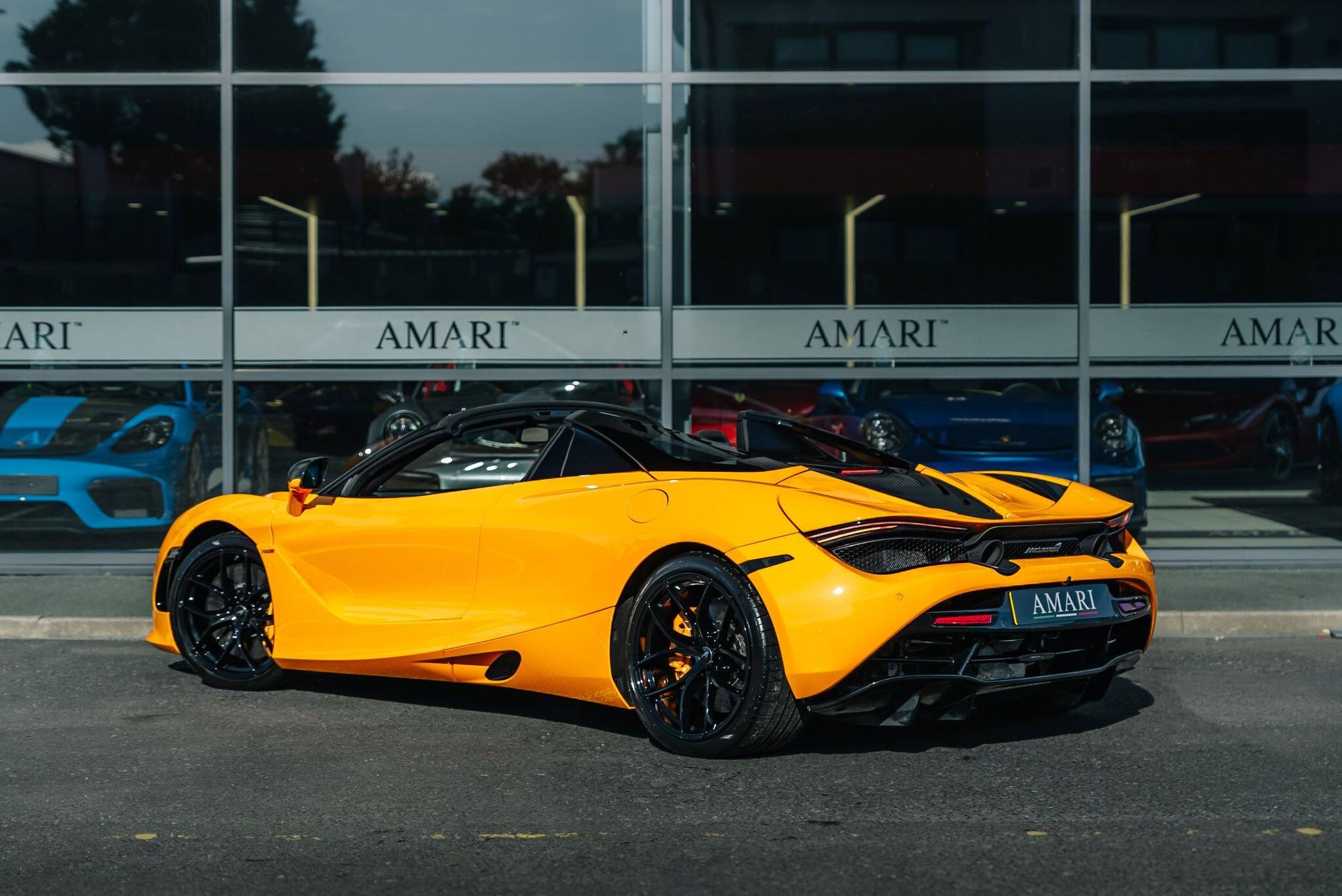 MCLAREN 720 S SPIDER V8 2dr SSG Auto for sale UK - Slide 5