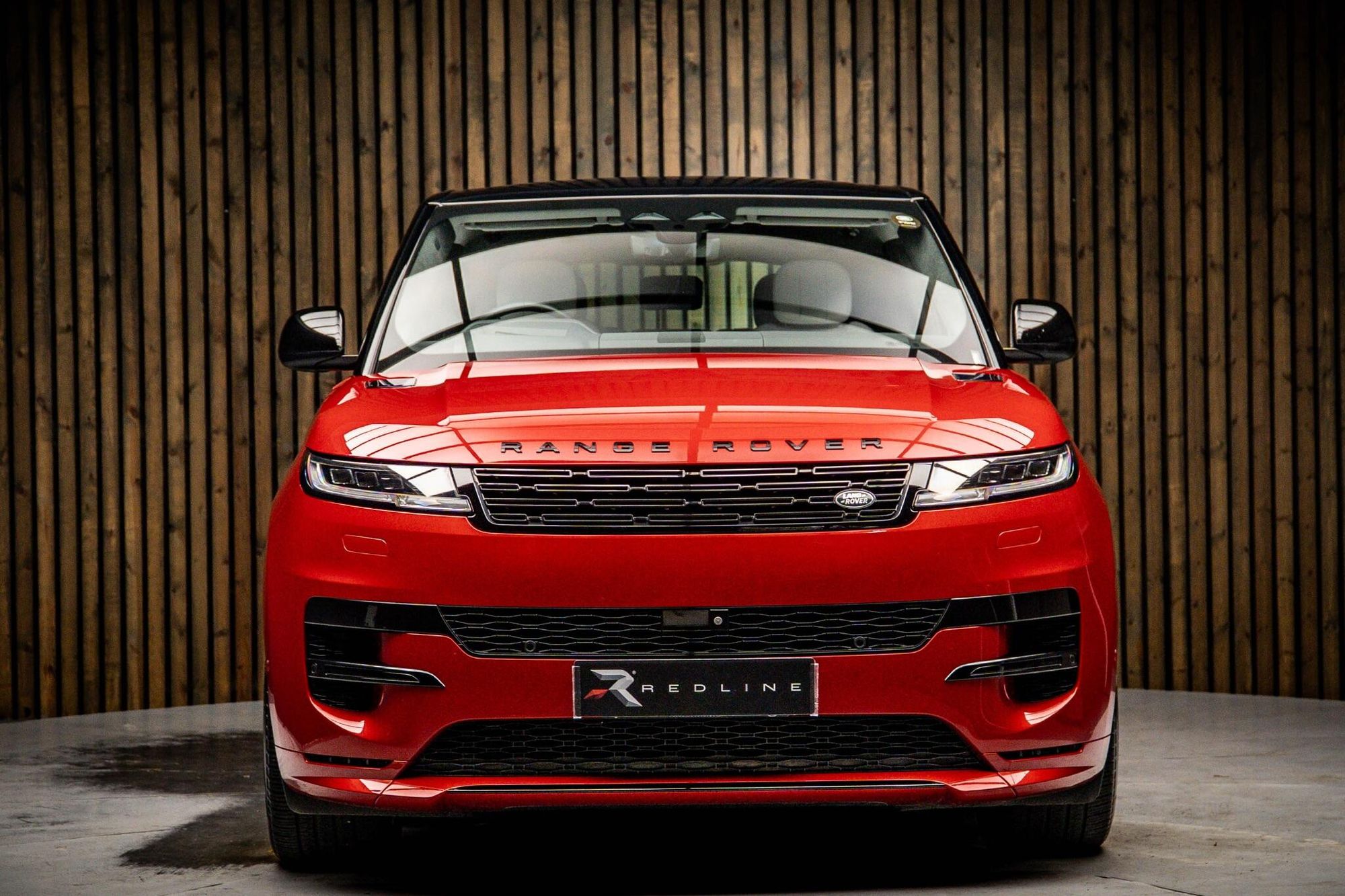 LAND ROVER RANGE ROVER SPORT DIESEL ESTATE 3.0 D350 First Edition 5dr Auto for sale UK - Slide 5