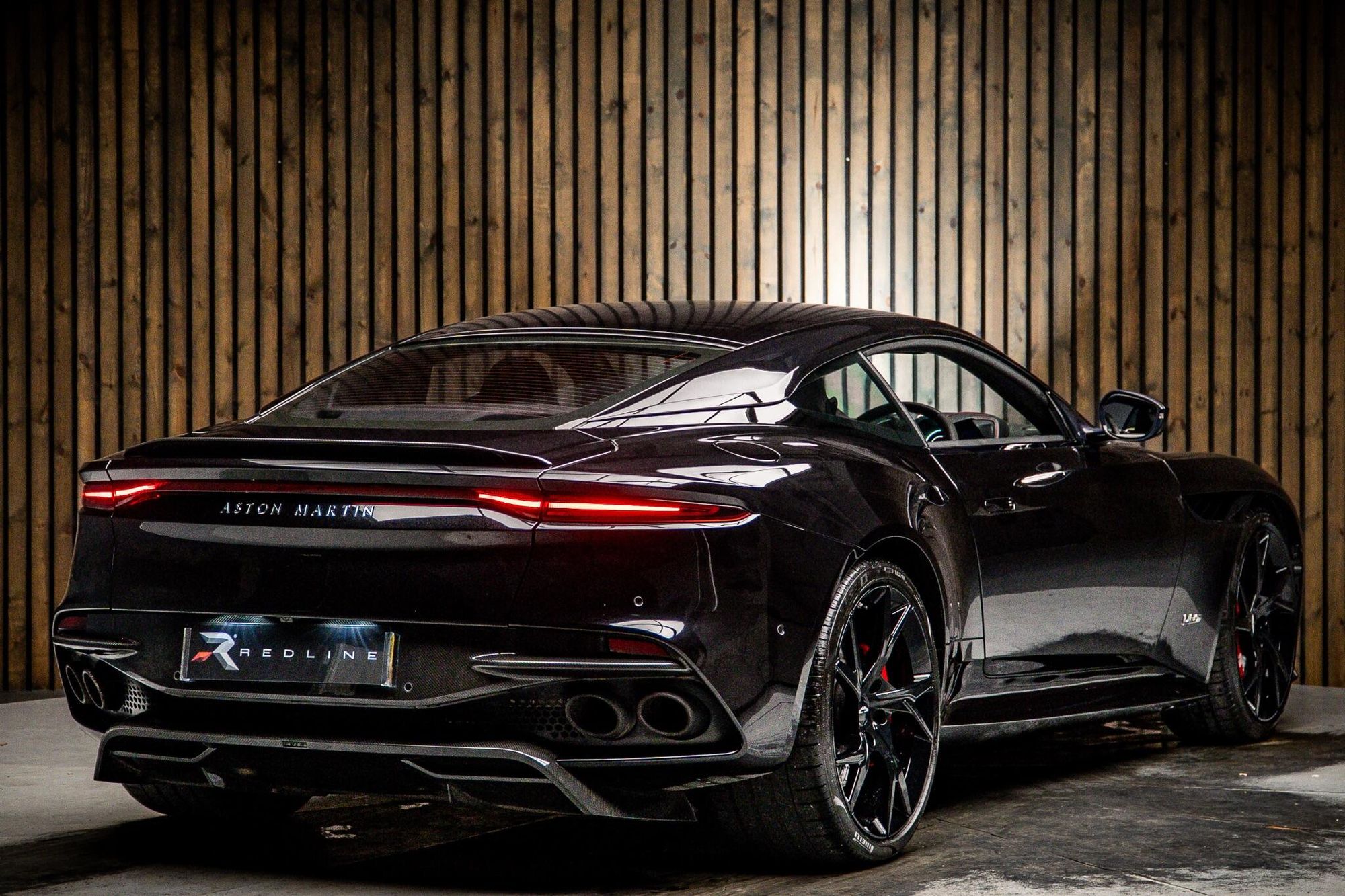 ASTON MARTIN DBS COUPE V12 Superleggera 2dr Touchtronic Auto for sale UK - Slide 4