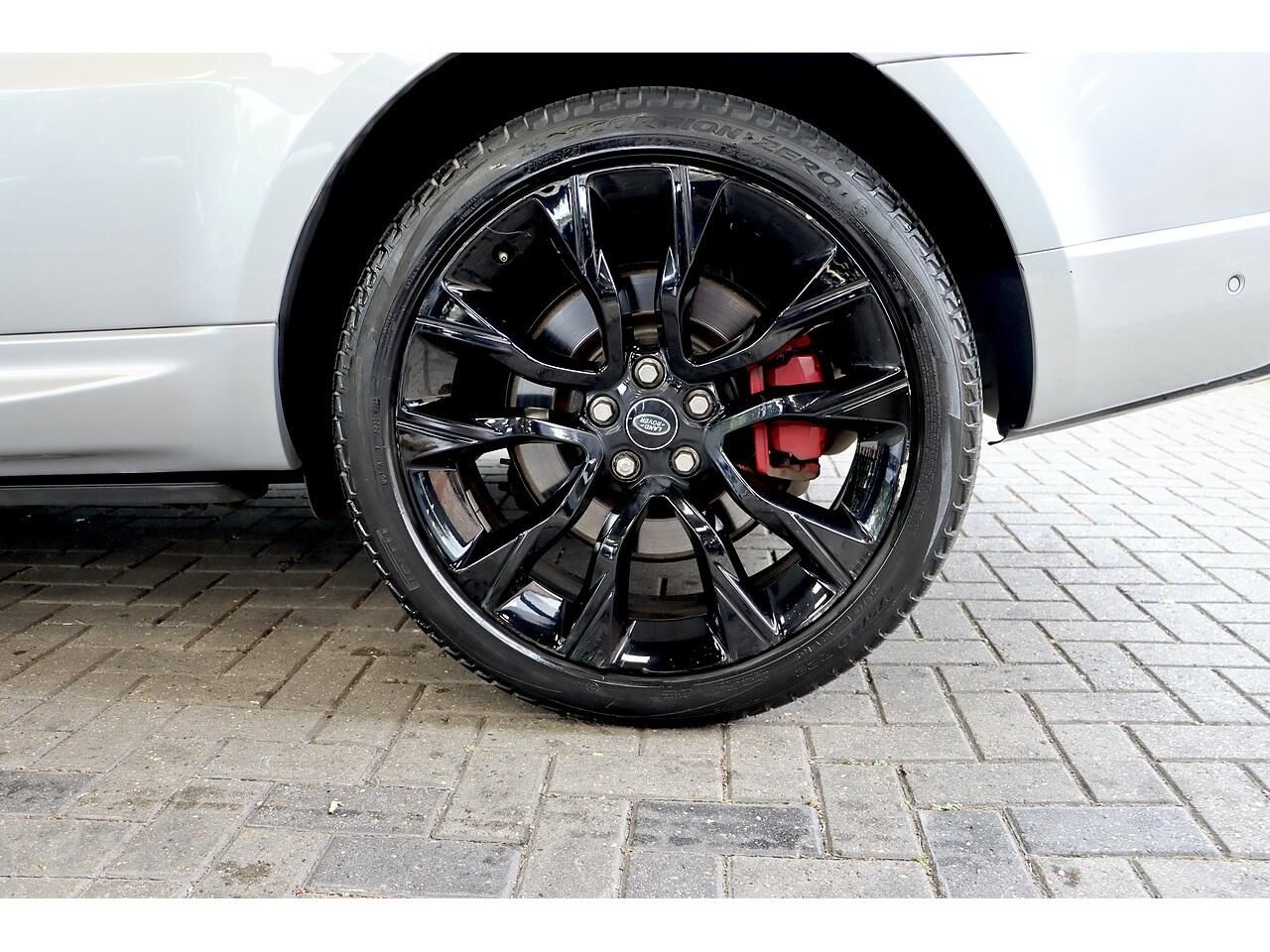 LAND ROVER RANGE ROVER SPORT ESTATE 3.0 P400 HST 5dr Auto for sale UK - Slide 9