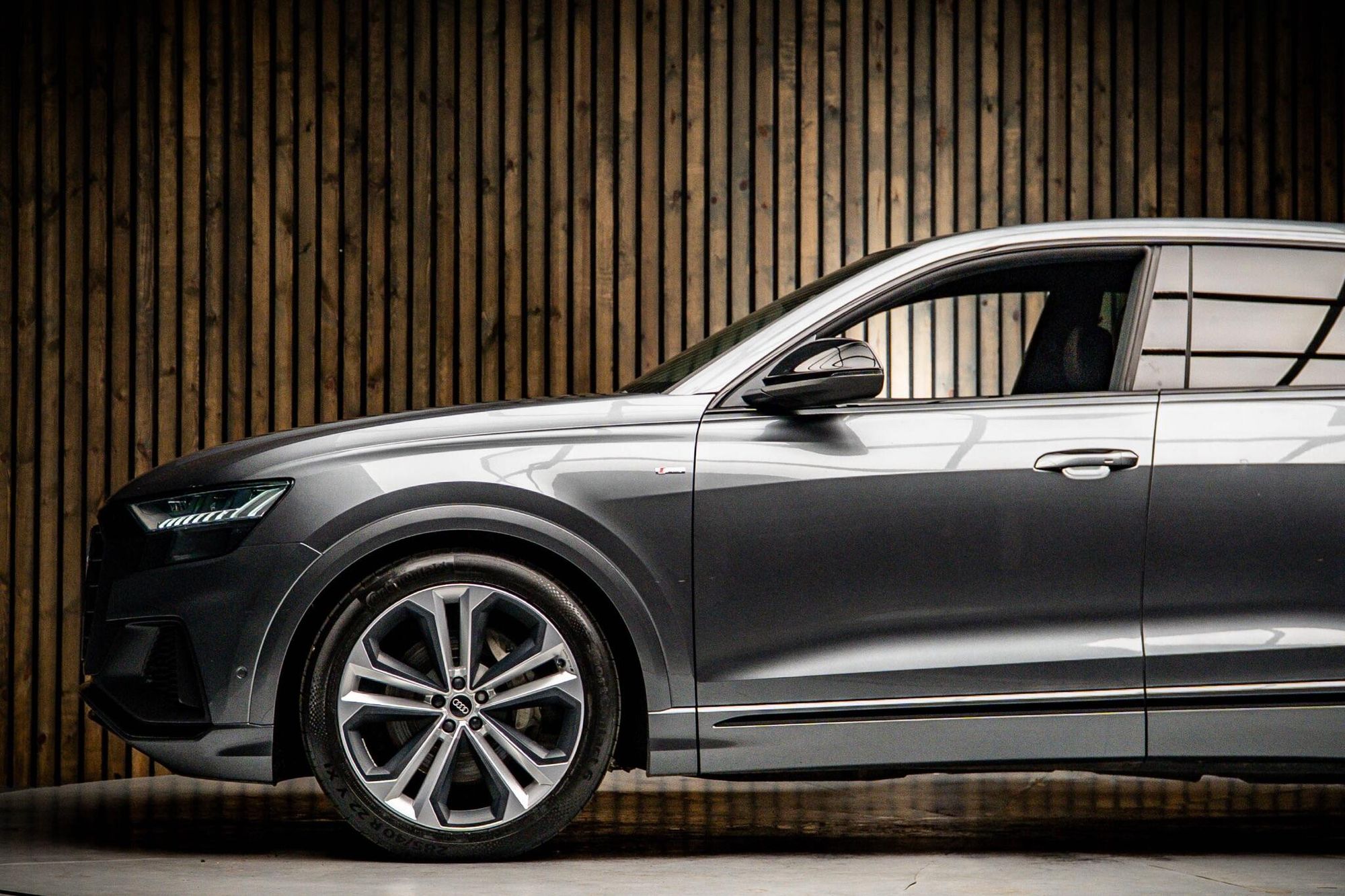 AUDI Q8 ESTATE 55 TFSI Quattro Black Edition 5dr Tiptronic for sale UK - Slide 9