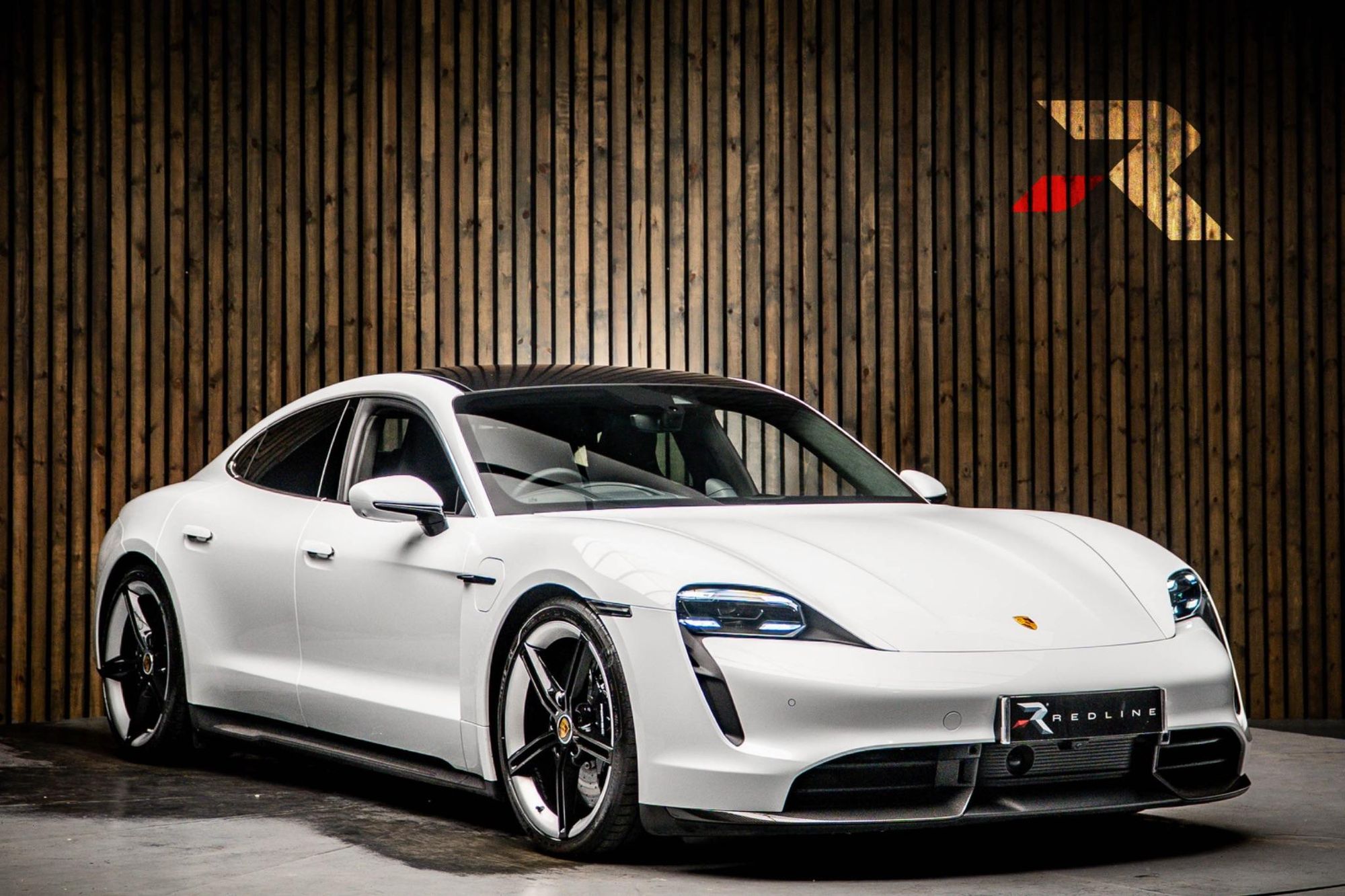 PORSCHE TAYCAN SALOON 560kW Turbo S 93kWh 4dr Auto
