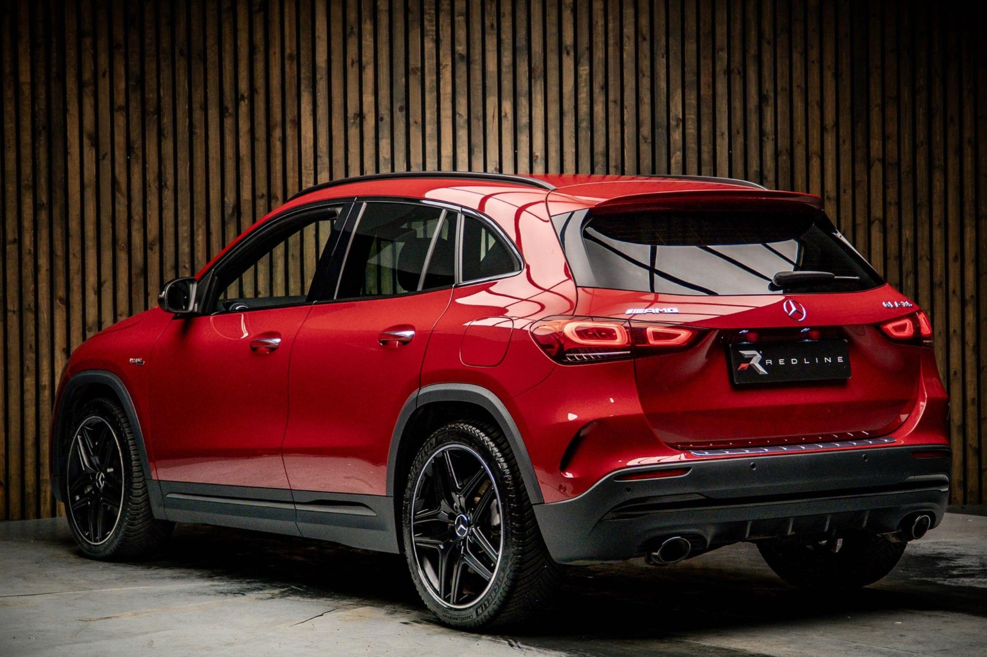 MERCEDES-BENZ GLA AMG HATCHBACK GLA 35 4Matic Premium 5dr Auto for sale UK - Slide 3