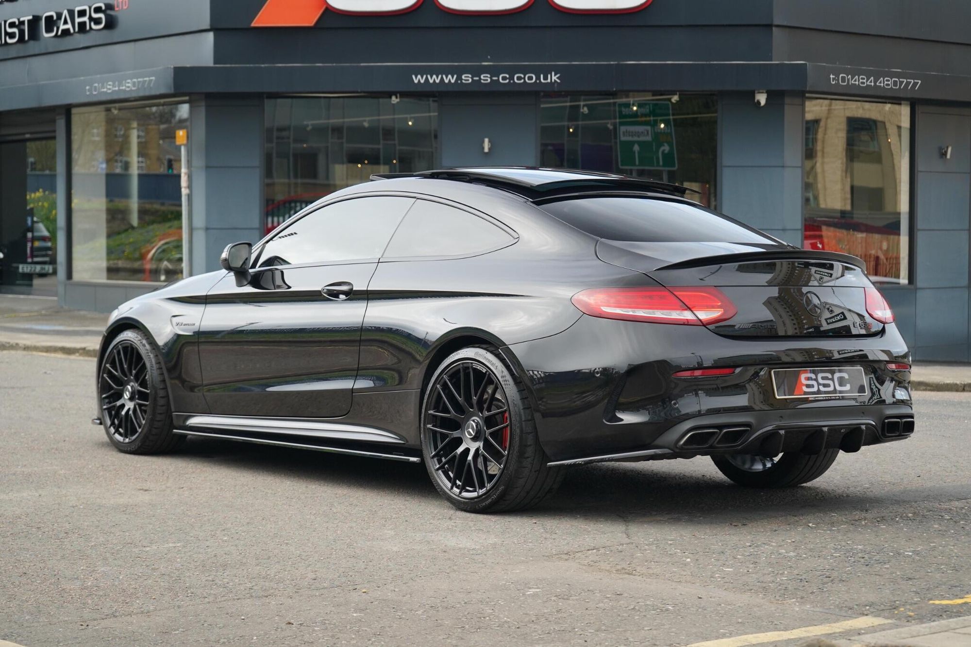 MERCEDES-BENZ C CLASS AMG COUPE C63 S Premium 2dr Auto for sale UK - Slide 9