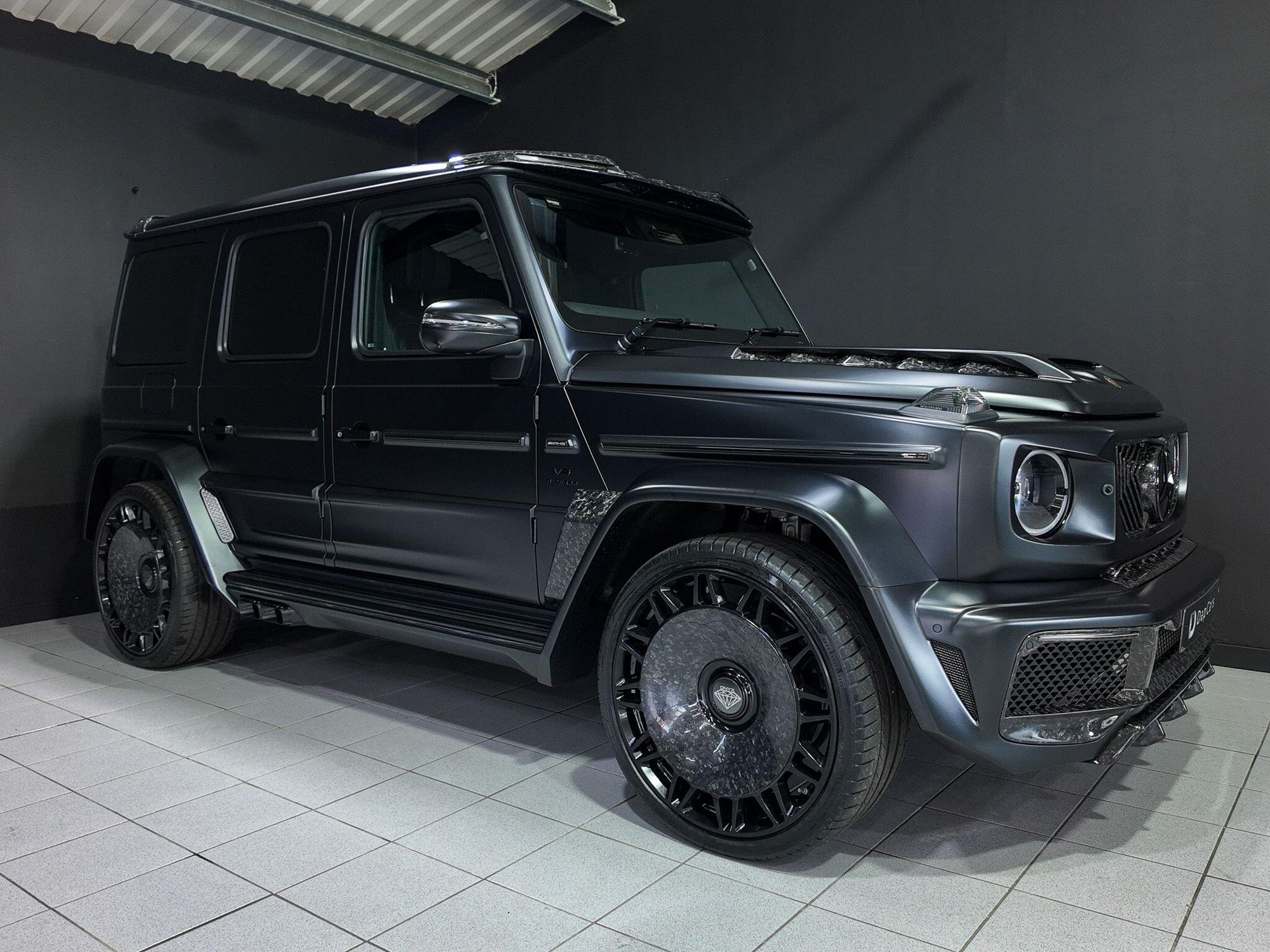 MERCEDES-BENZ G CLASS AMG STATION WAGON SPECIAL EDITIONS G63 Carbon Edition 5dr 9G-Tronic for sale UK - Slide 5