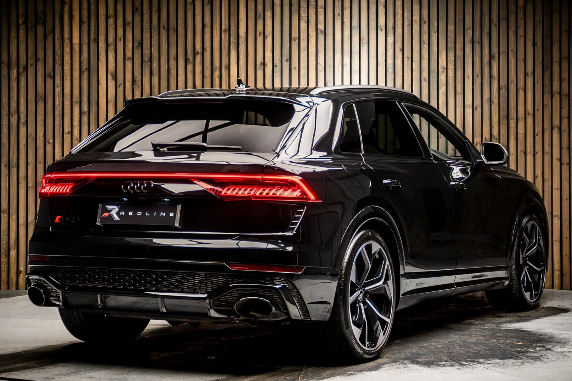 AUDI Q8 ESTATE SQ8 TFSI Quattro Vorsprung 5dr Tiptronic for sale UK - Slide 4