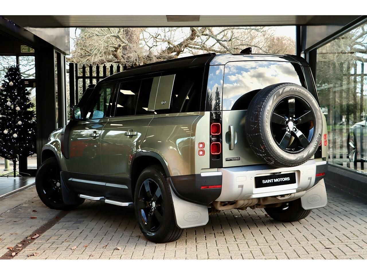 LAND ROVER DEFENDER ESTATE SPECIAL EDITIONS 2.0 D240 First Edition 110 5dr Auto for sale UK - Slide 9