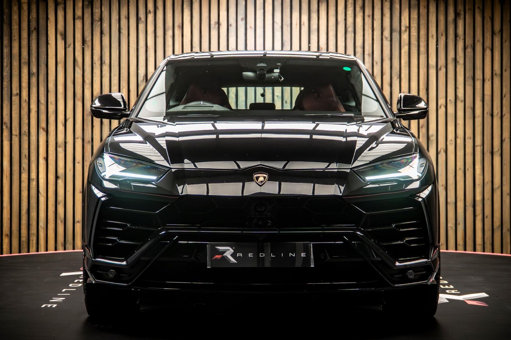 LAMBORGHINI URUS ESTATE 4.0T FSI V8 5dr Auto for sale UK - Slide 5