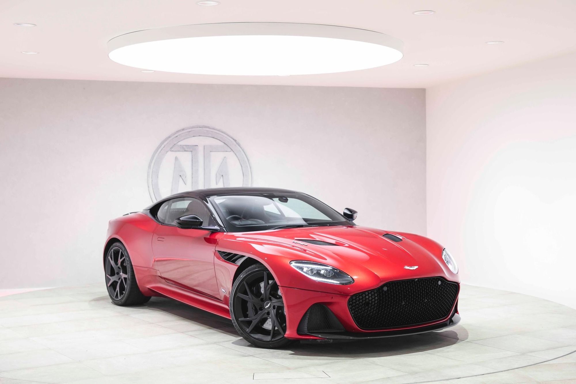 ASTON MARTIN DBS COUPE V12 Superleggera 2dr Touchtronic Auto