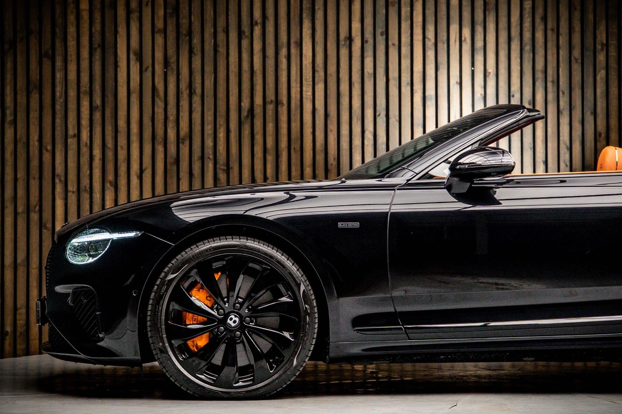 BENTLEY CONTINENTAL GTC CONVERTIBLE 4.0 V8 Hybrid Black Edition 2dr Auto for sale UK - Slide 9