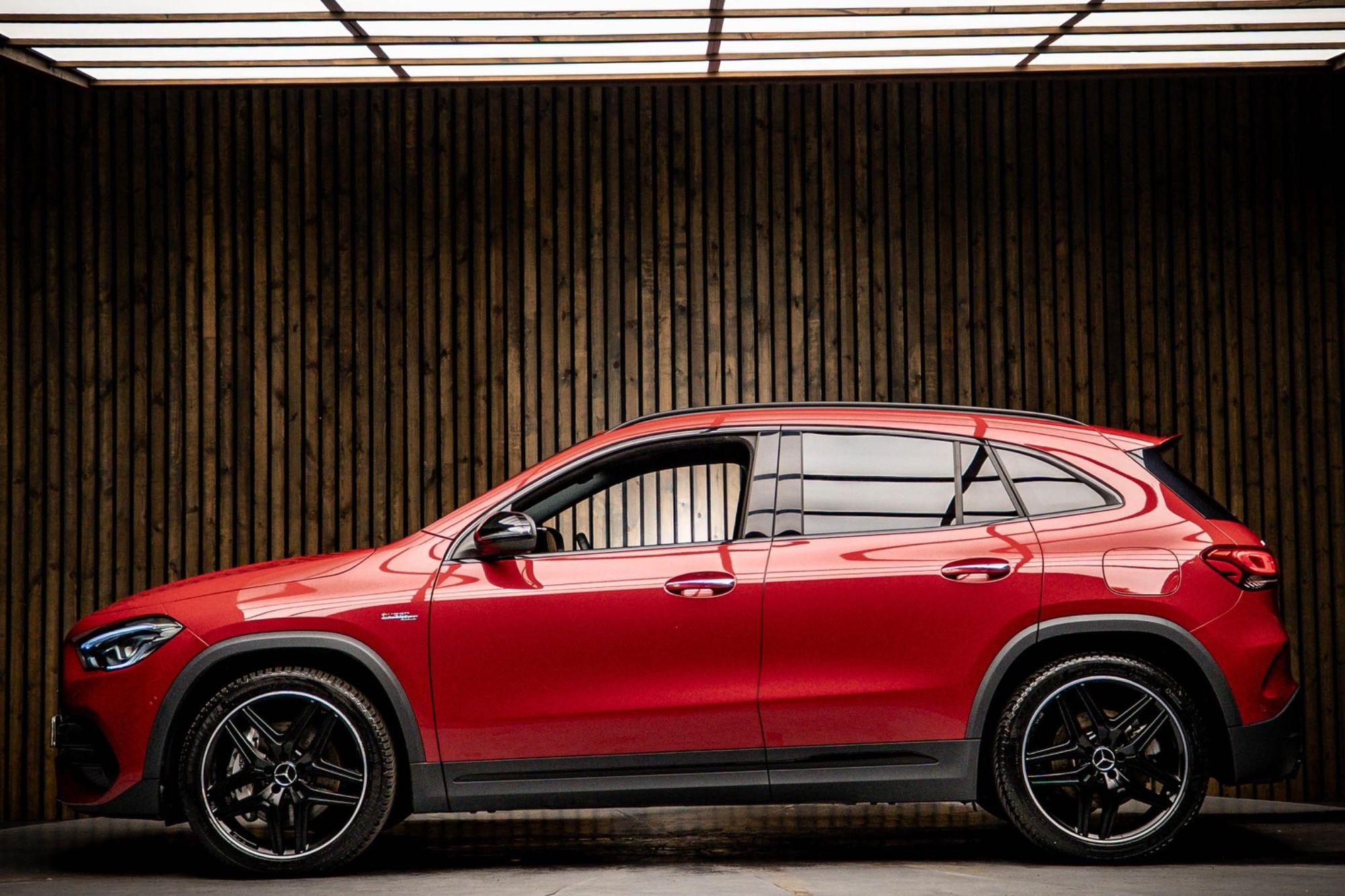 MERCEDES-BENZ GLA AMG HATCHBACK GLA 35 4Matic Premium 5dr Auto for sale UK - Slide 7