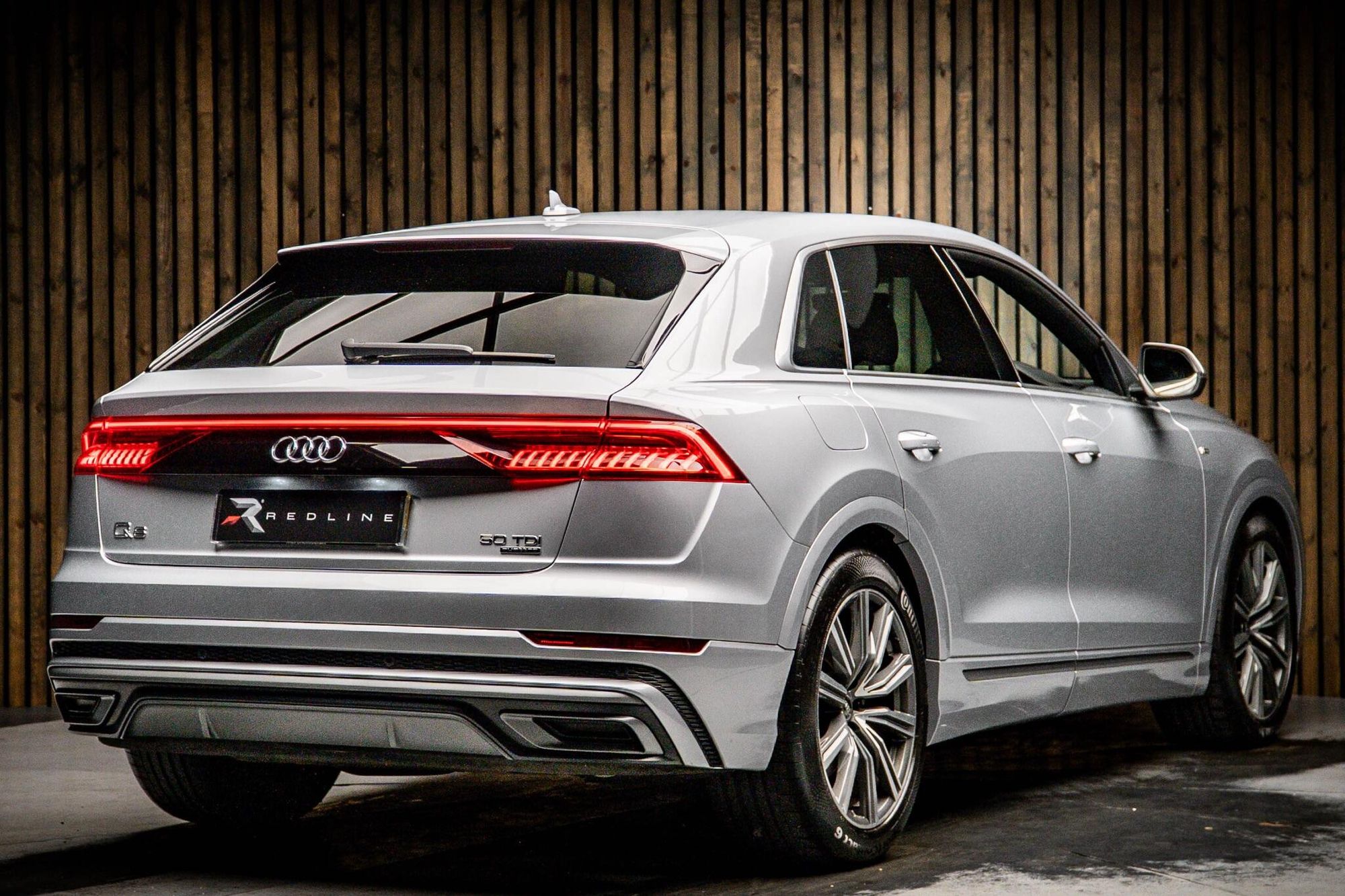 AUDI Q8 DIESEL ESTATE 50 TDI Quattro S Line 5dr Tiptronic [Leather] for sale UK - Slide 4