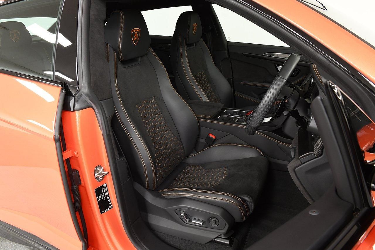 LAMBORGHINI URUS ESTATE 4.0T FSI V8 S 5dr Auto for sale UK - Slide 7