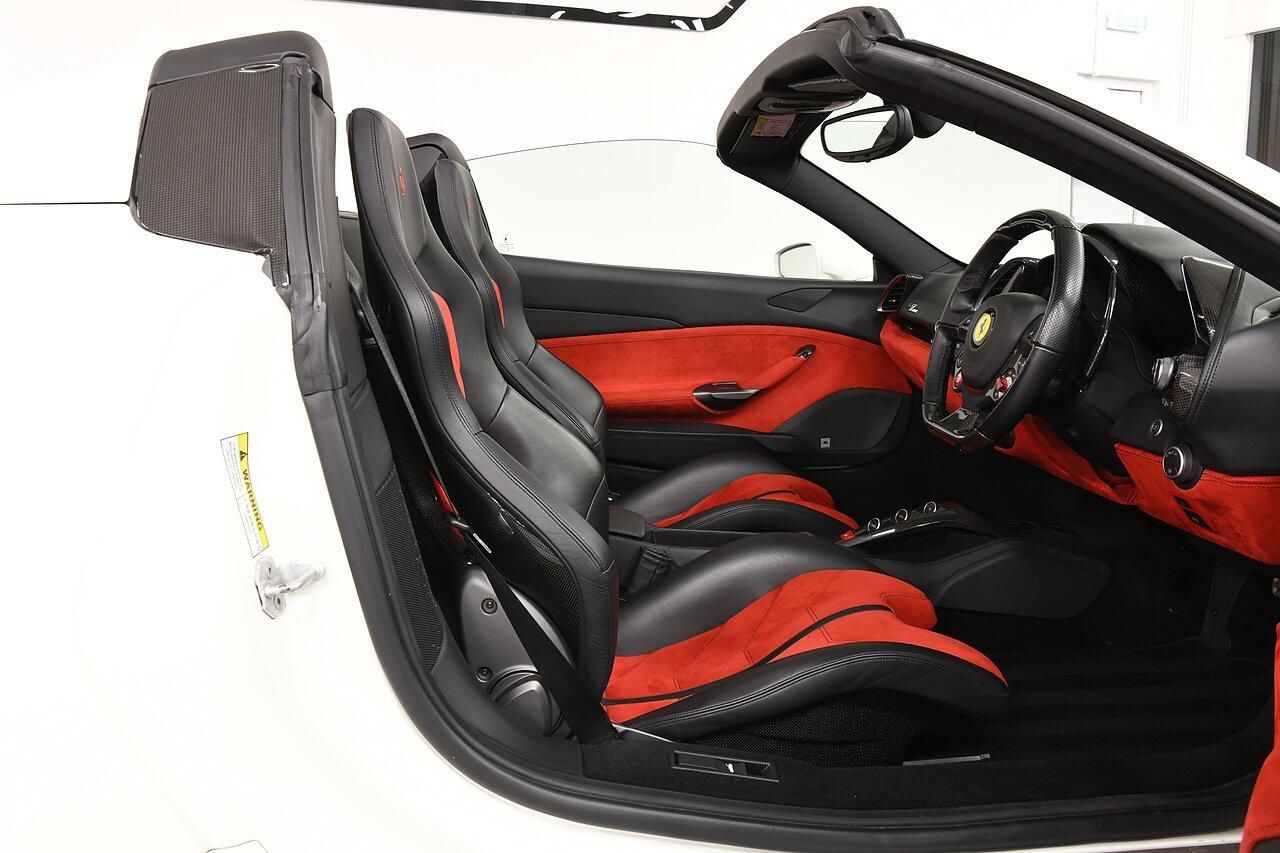FERRARI 488 CONVERTIBLE Spider 2dr Auto for sale UK - Slide 6