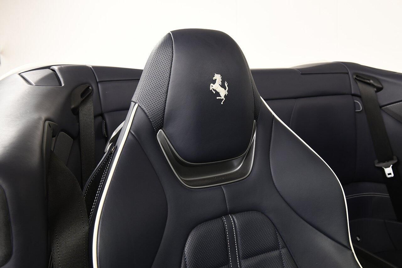 FERRARI PORTOFINO CONVERTIBLE GT 2dr Auto for sale UK - Slide 9