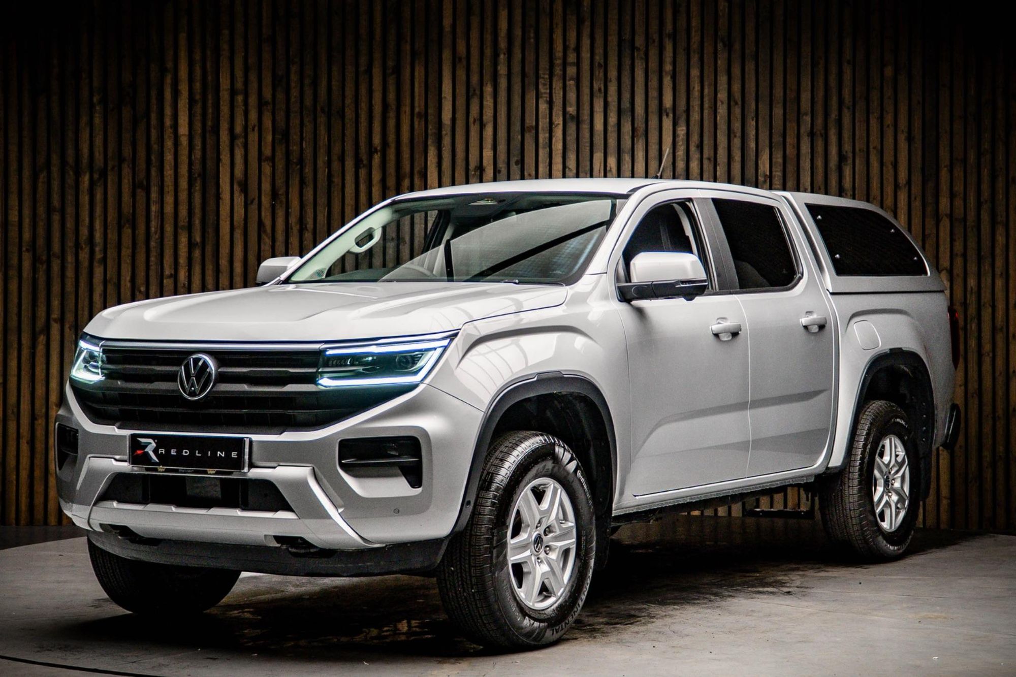 VOLKSWAGEN AMAROK DIESEL D/Cab Pick Up Life 2.0 TDI 205 4MOTION Auto for sale UK - Slide 8