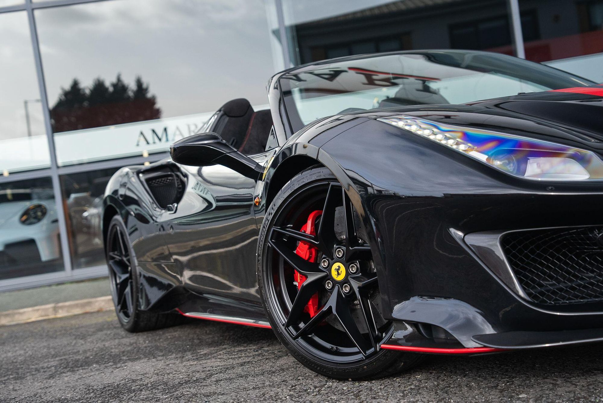 FERRARI 488 PISTA SPIDER 2dr Auto for sale UK - Slide 8