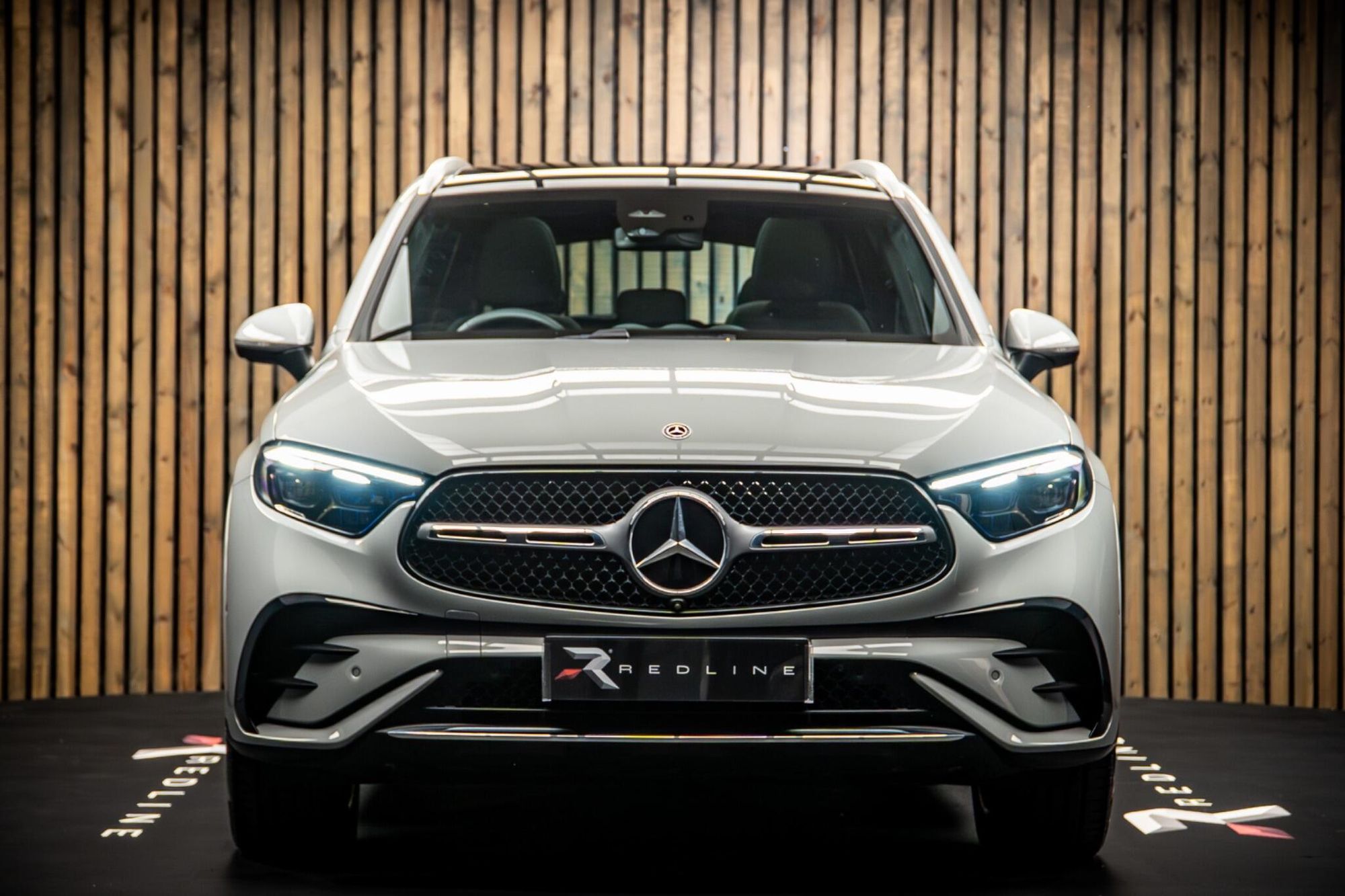 MERCEDES-BENZ GLC ESTATE GLC 300 4Matic AMG Line Premium Plus 5dr 9G-Tronic for sale UK - Slide 5