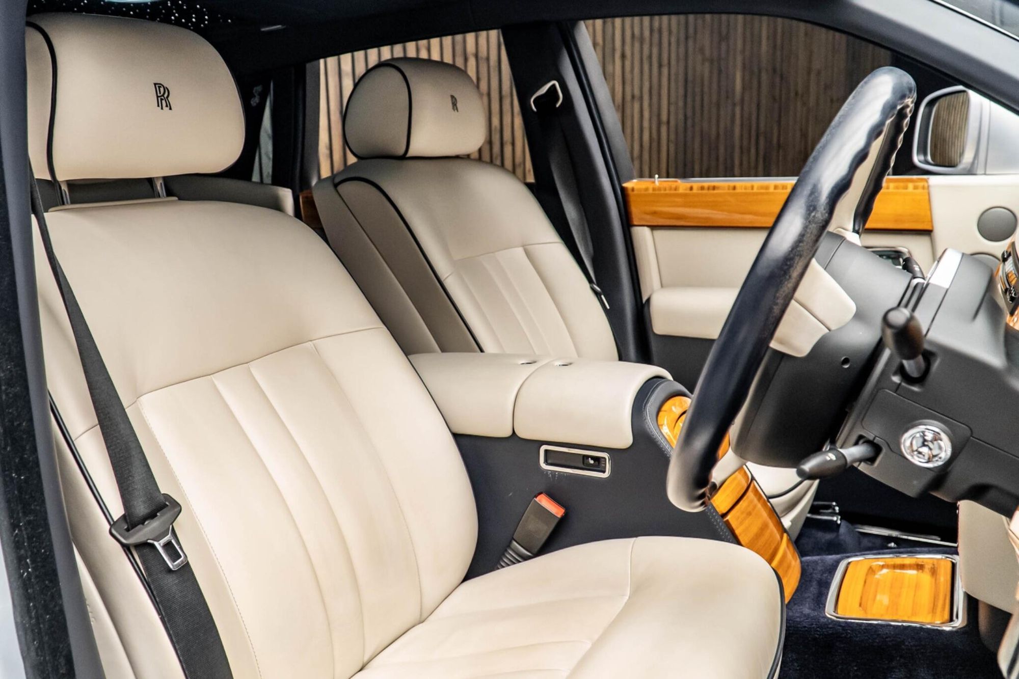 ROLLS-ROYCE PHANTOM COUPE II 2dr Auto for sale UK - Slide 2