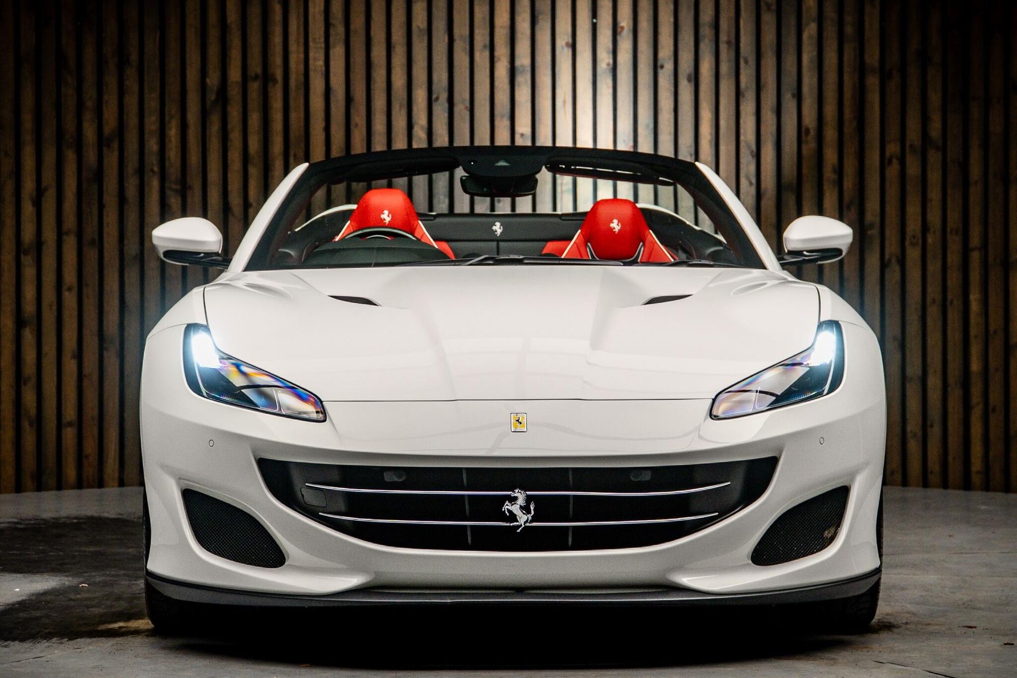 FERRARI PORTOFINO CONVERTIBLE GT 2dr Auto for sale UK - Slide 5