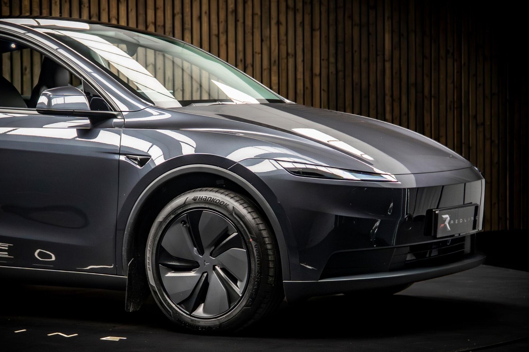 TESLA MODEL Y HATCHBACK Standard Range RWD 5dr Auto for sale UK - Slide 10