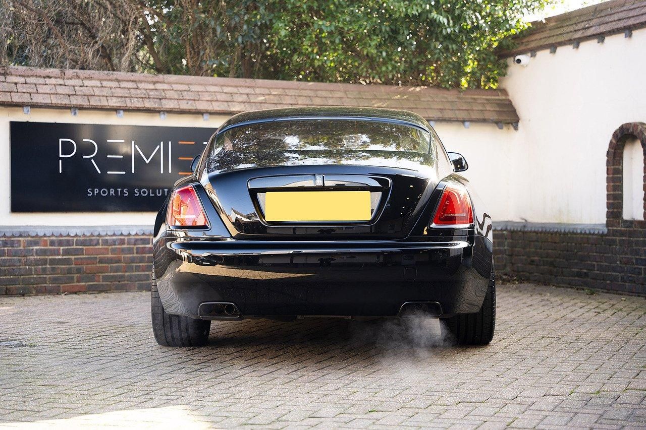 ROLLS-ROYCE WRAITH COUPE Black Badge 2dr Auto for sale UK - Slide 4