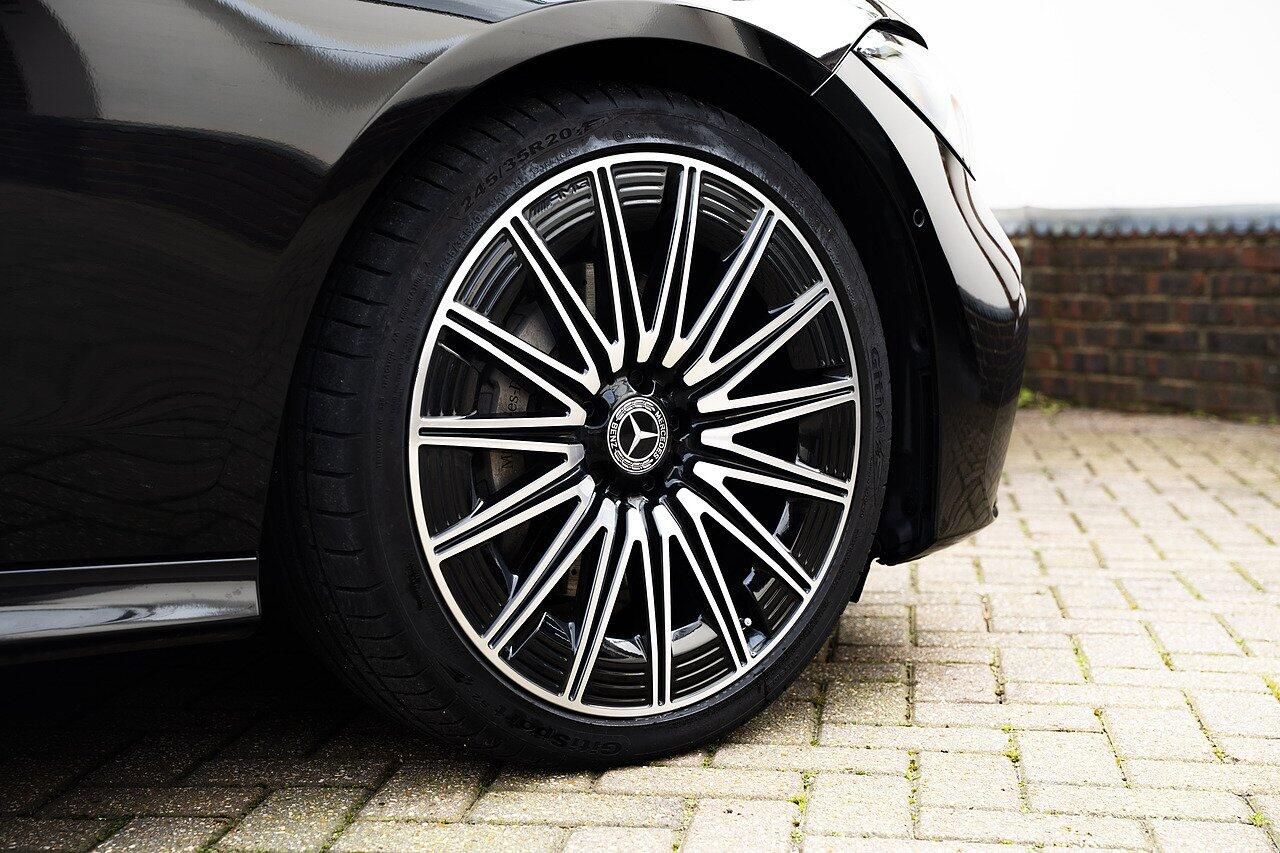 MERCEDES-BENZ CLE DIESEL COUPE CLE 220d AMG Line Premium Plus 2dr 9G-Tronic for sale UK - Slide 6