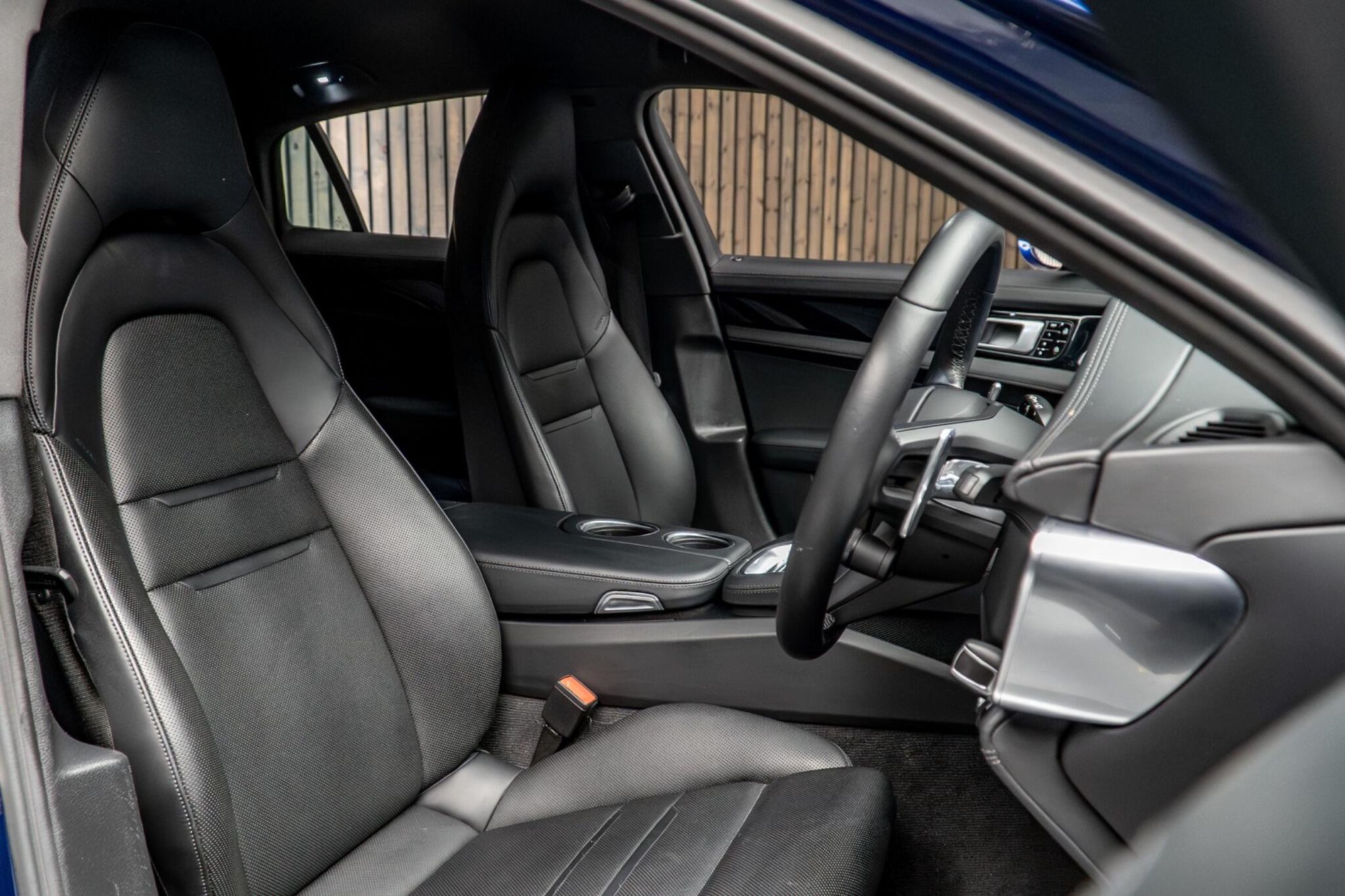 PORSCHE PANAMERA HATCHBACK 2.9 V6 5dr PDK for sale UK - Slide 2