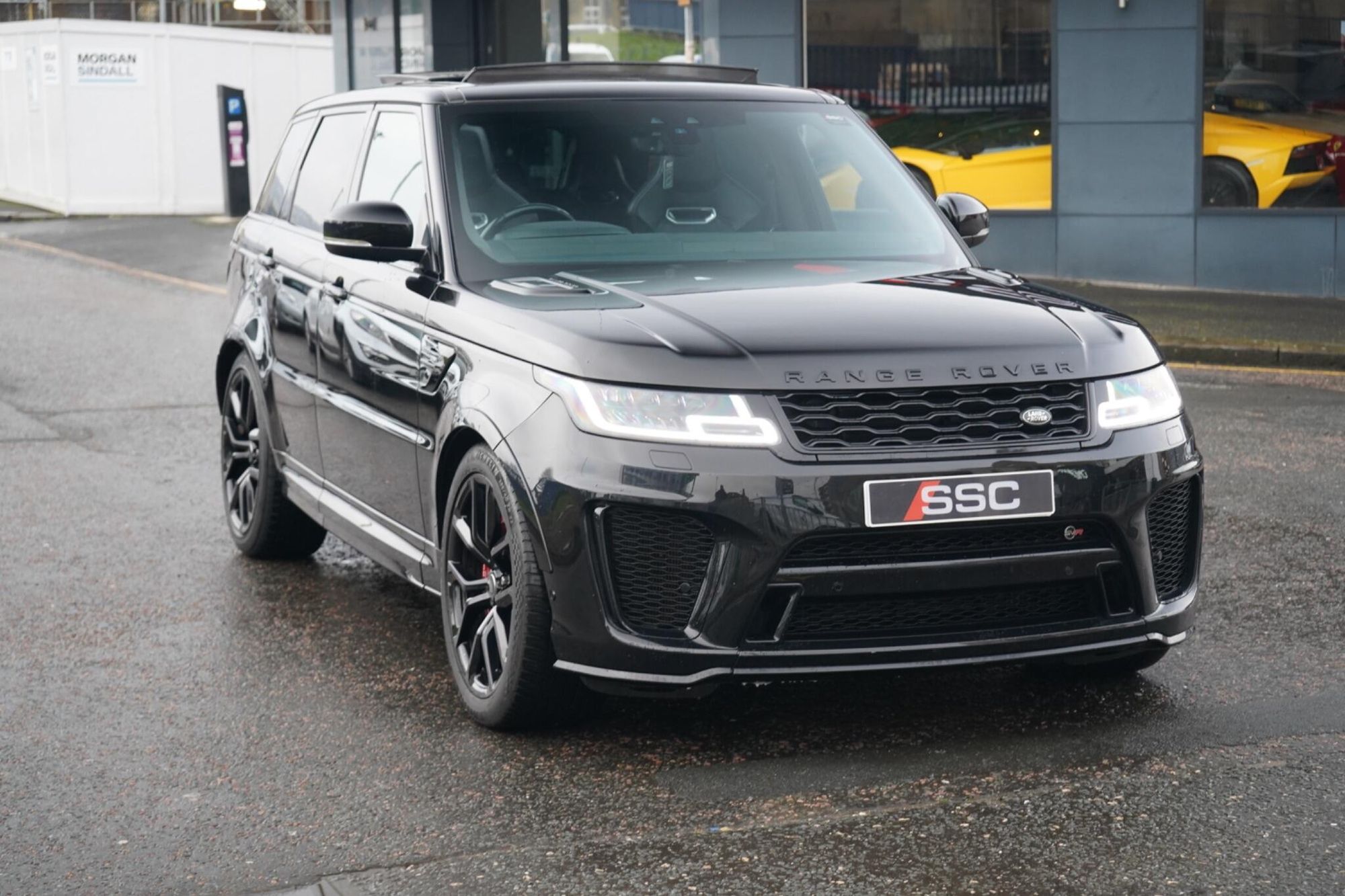 LAND ROVER RANGE ROVER SPORT ESTATE 5.0 P575 S/C SVR 5dr Auto for sale UK - Slide 5