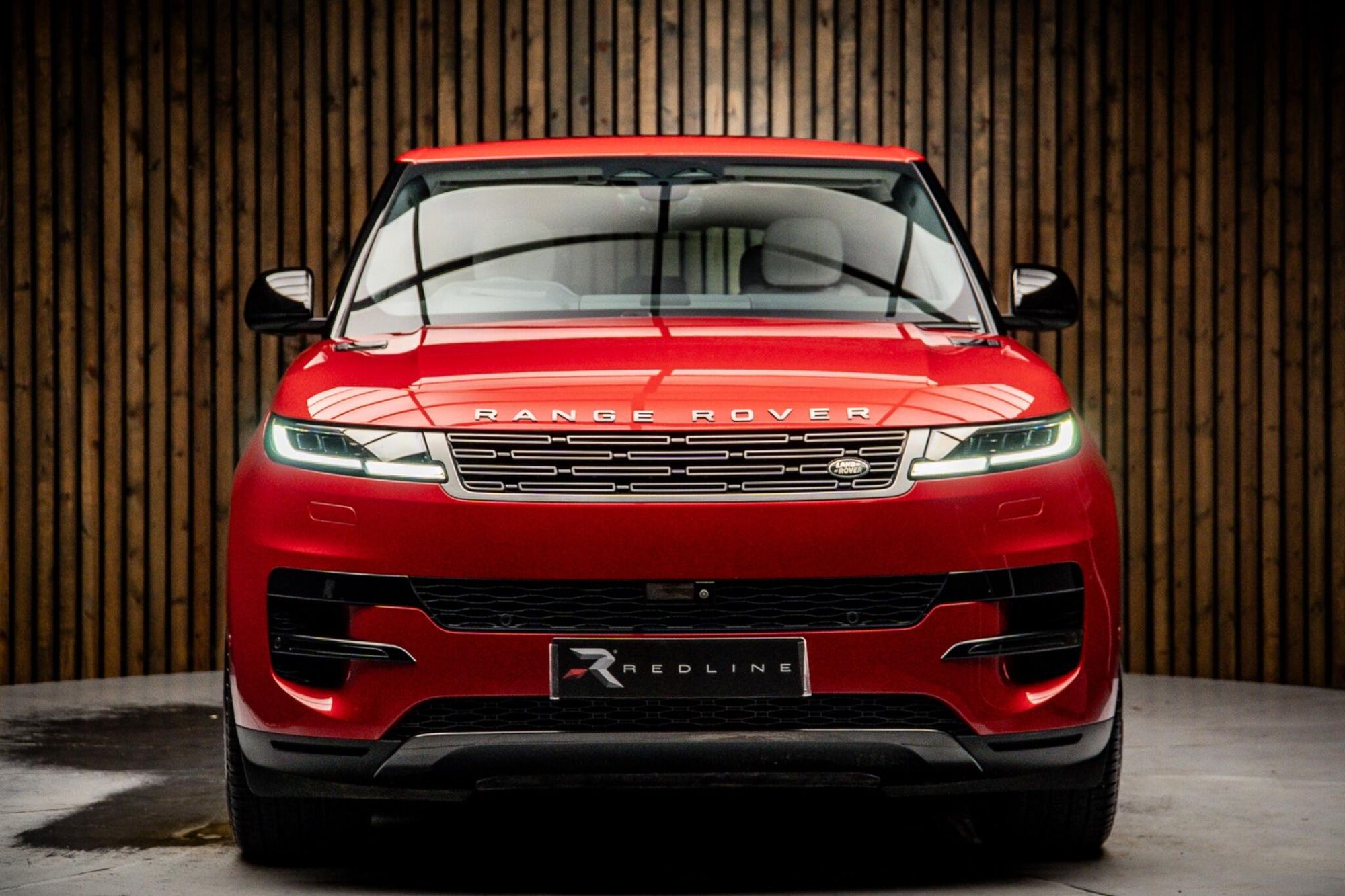 LAND ROVER RANGE ROVER SPORT ESTATE 3.0 P440e SE 5dr Auto for sale UK - Slide 4