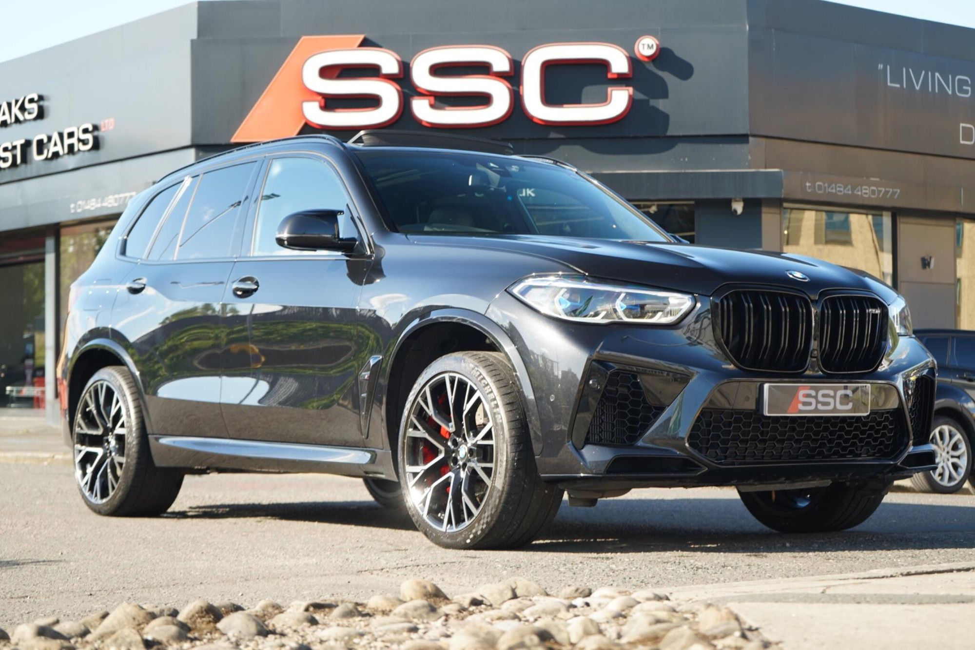 BMW X5 M ESTATE xDrive X5 M Competition 5dr Step Auto for sale UK - Slide 4