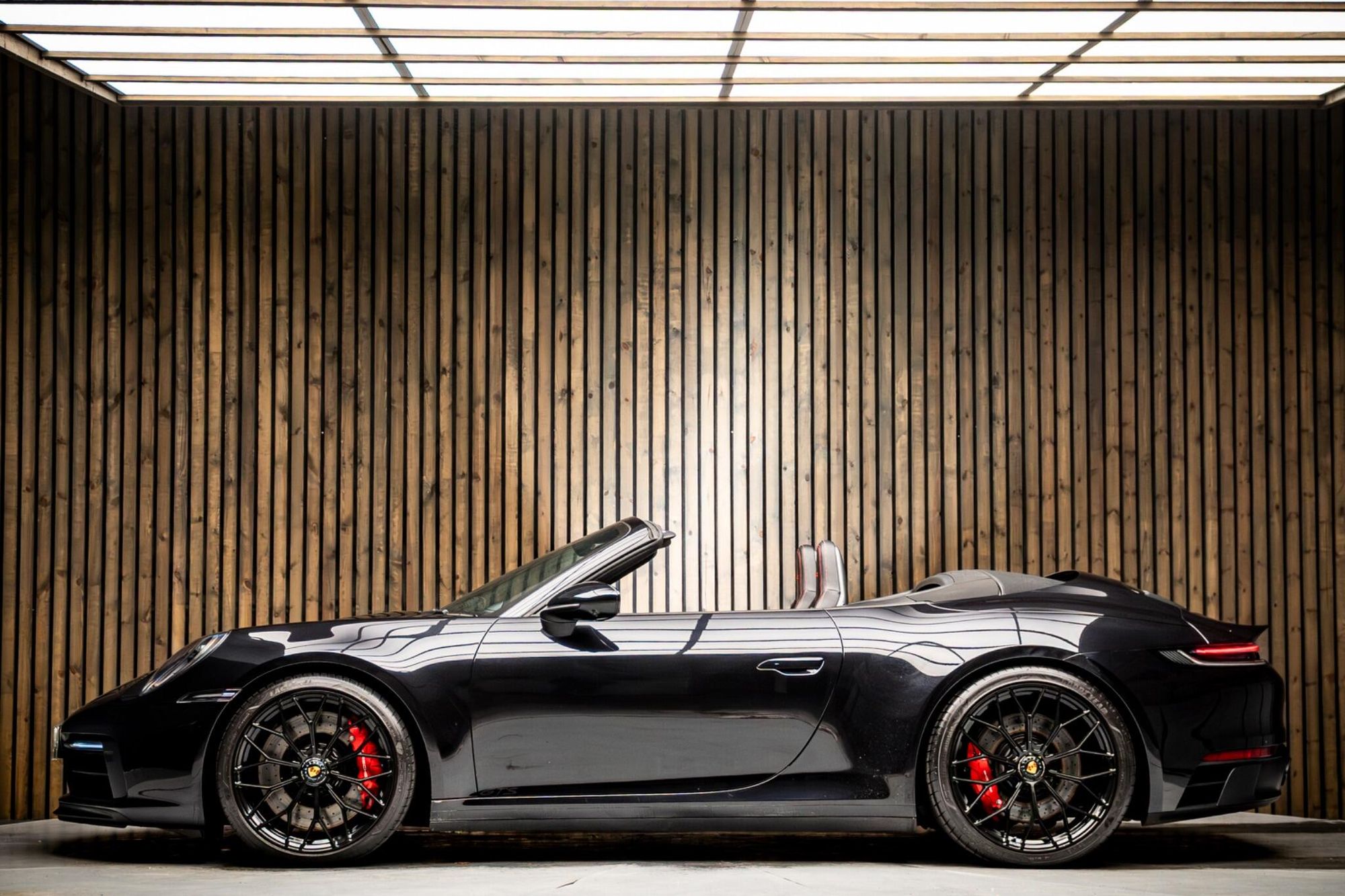 PORSCHE 911 [992] CARRERA CABRIOLET GTS 2dr for sale UK - Slide 7