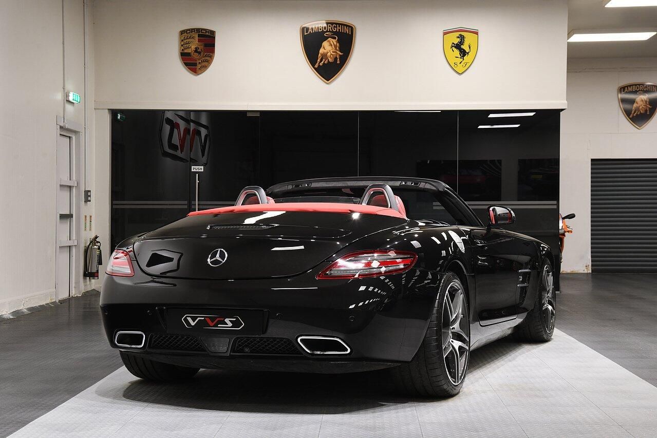 MERCEDES-BENZ SLS AMG ROADSTER SLS 63 2dr Auto for sale UK - Slide 3