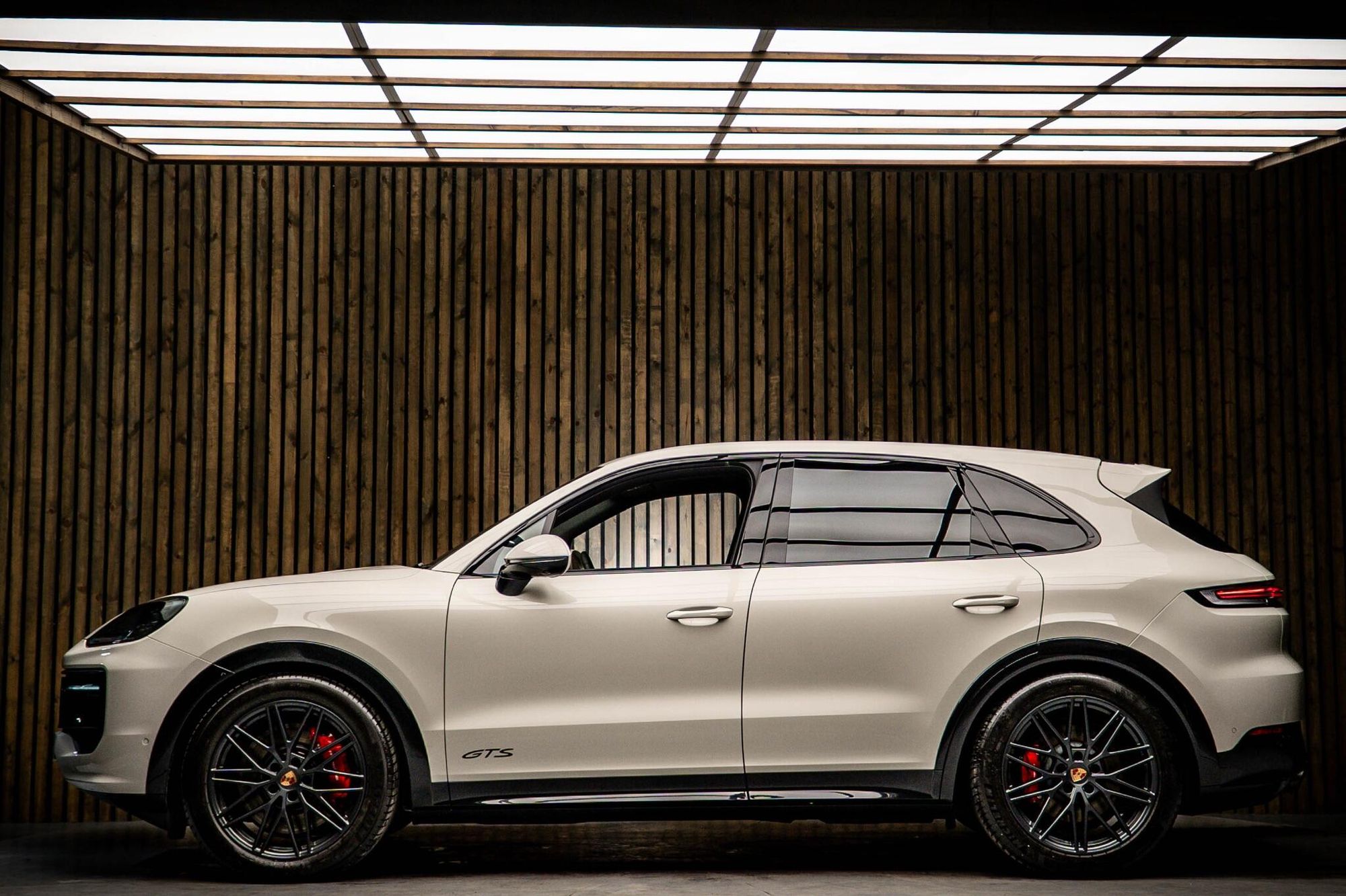 PORSCHE CAYENNE ESTATE GTS 5dr Tiptronic S for sale UK - Slide 7