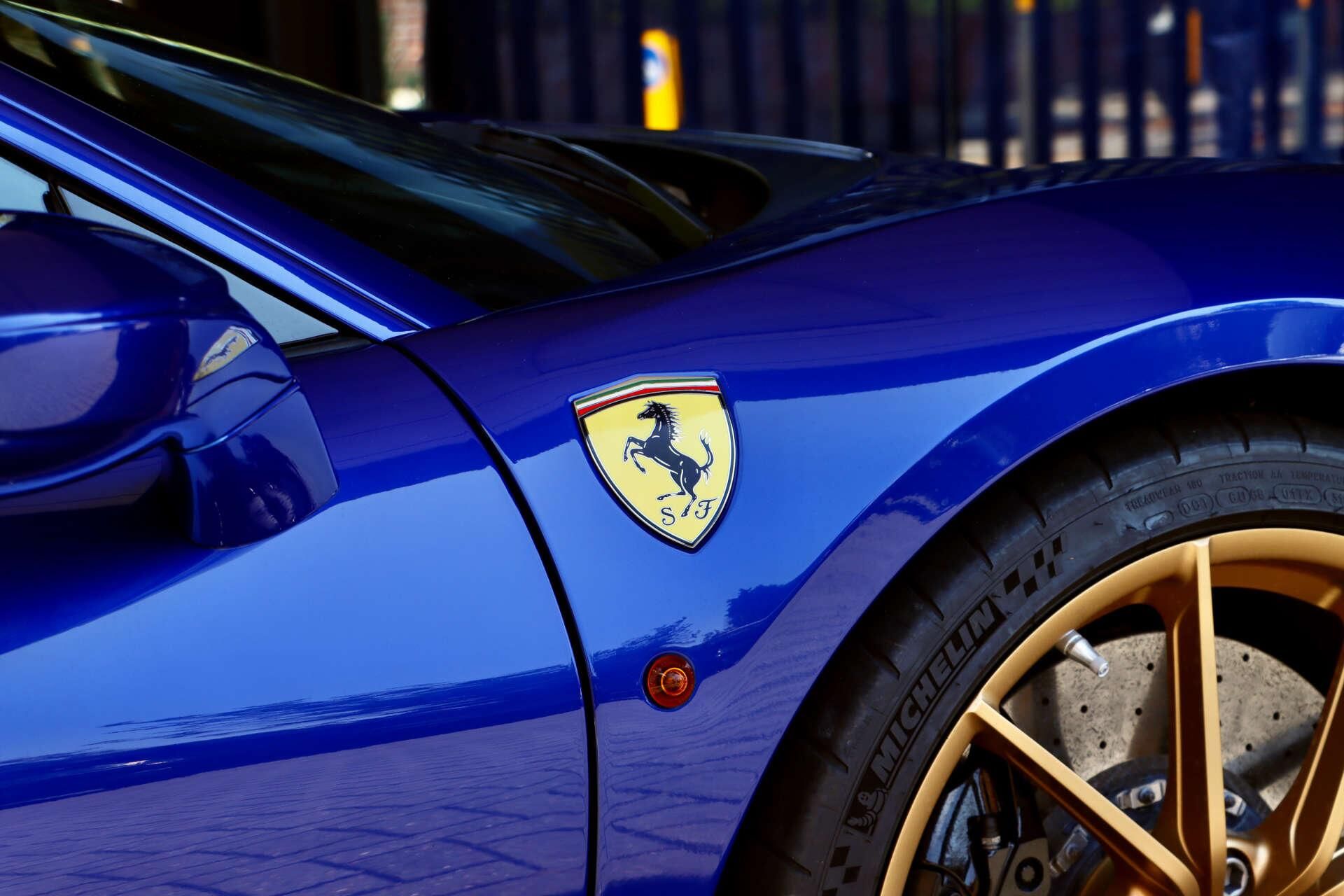 FERRARI 488 PISTA COUPE 2dr Auto for sale UK - Slide 6