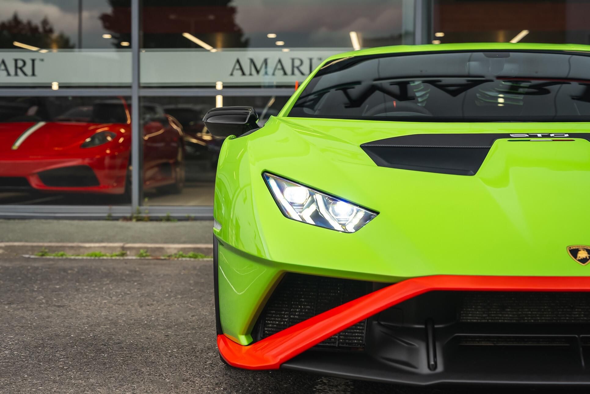 LAMBORGHINI HURACAN EVO COUPE 5.2 V10 640 STO 2dr Auto for sale UK - Slide 6