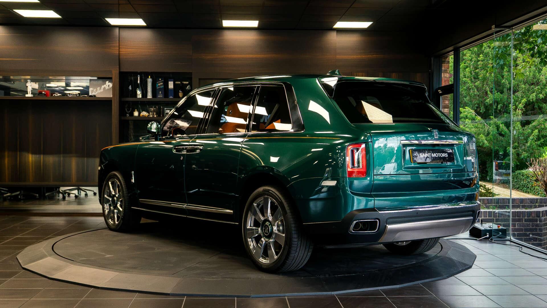 ROLLS-ROYCE CULLINAN ESTATE 5dr Auto for sale UK - Slide 8