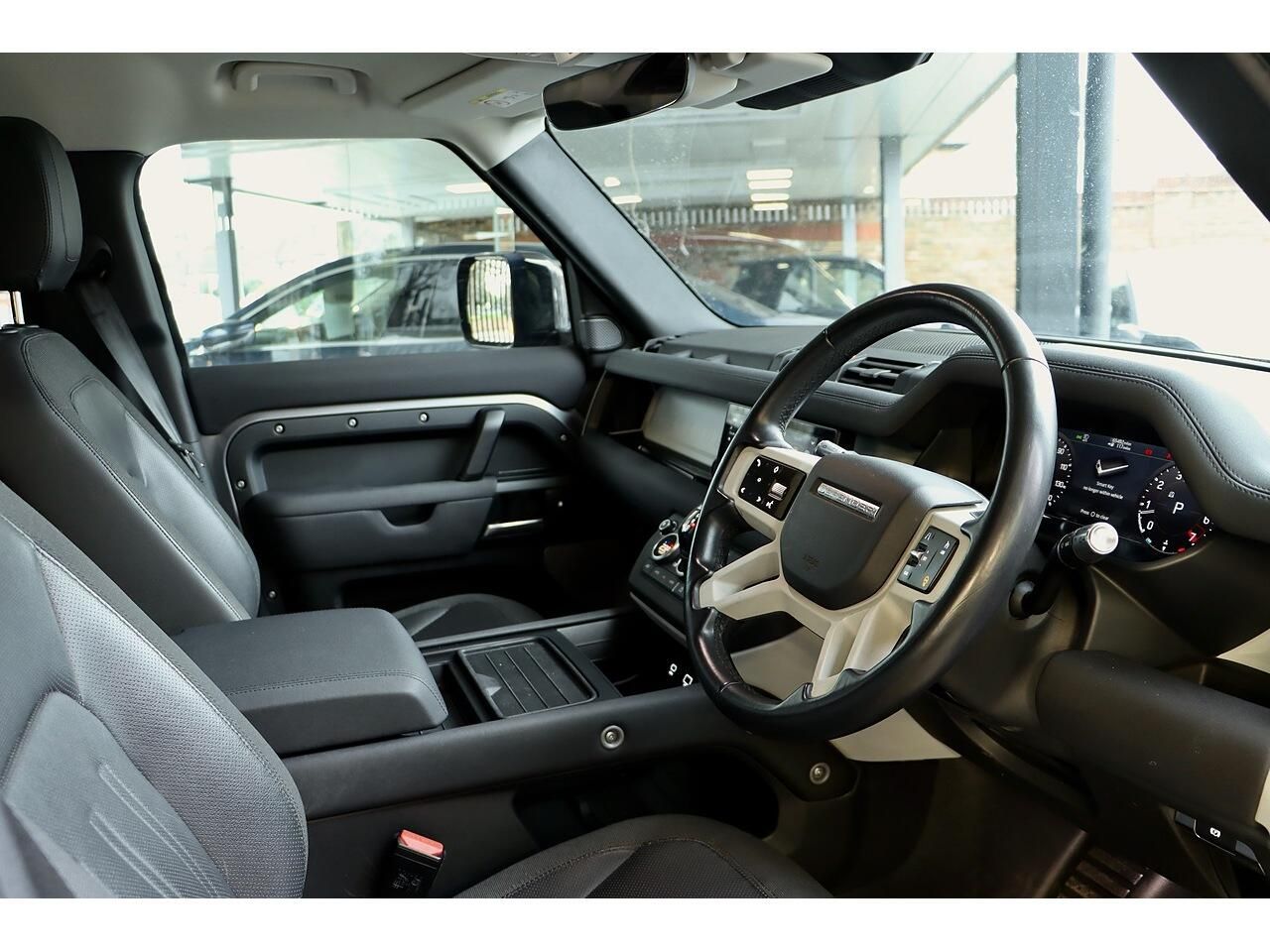 LAND ROVER DEFENDER ESTATE 2.0 P300 S 110 5dr Auto for sale UK - Slide 7