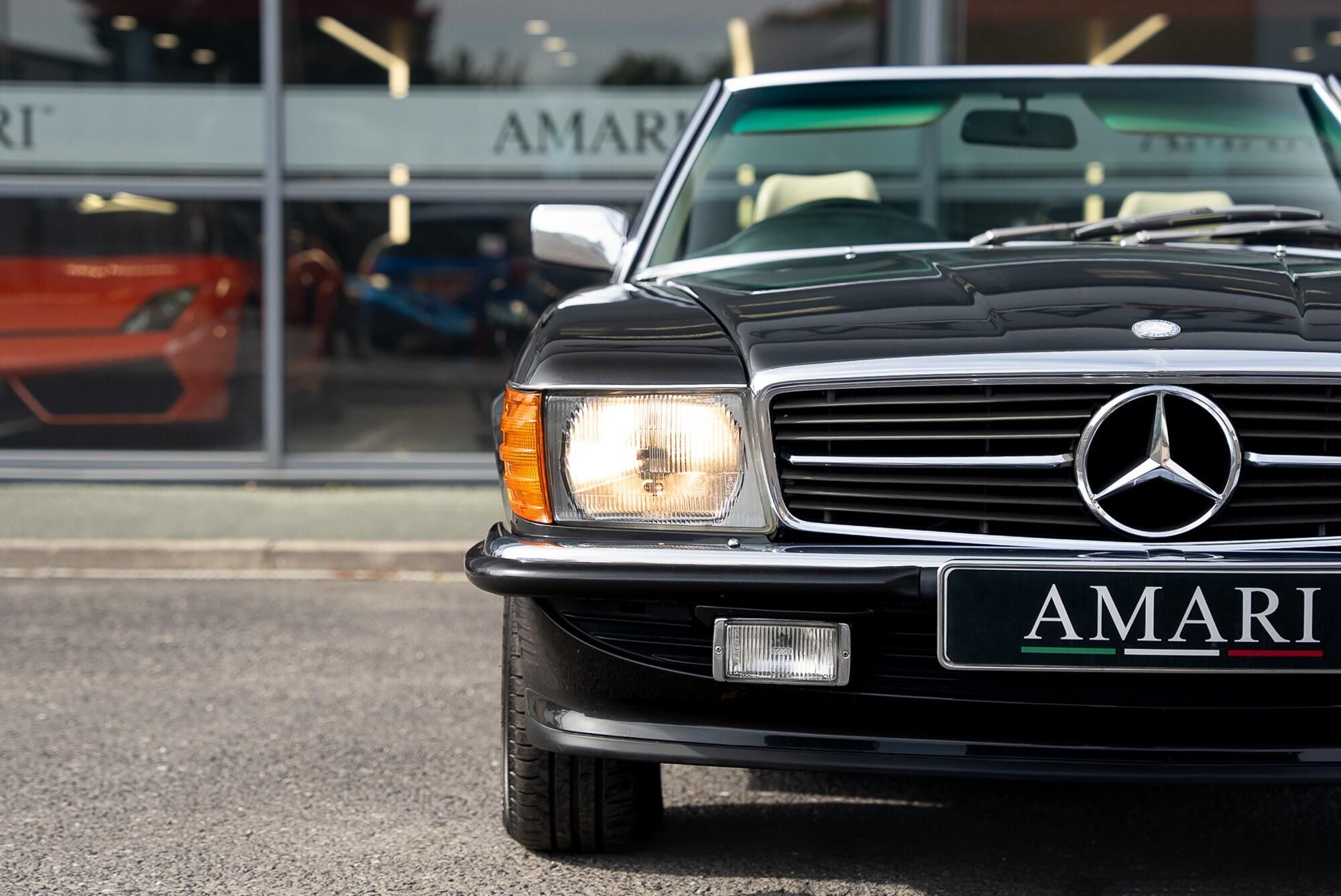 Mercedes-Benz 500 SL for sale UK - Slide 9
