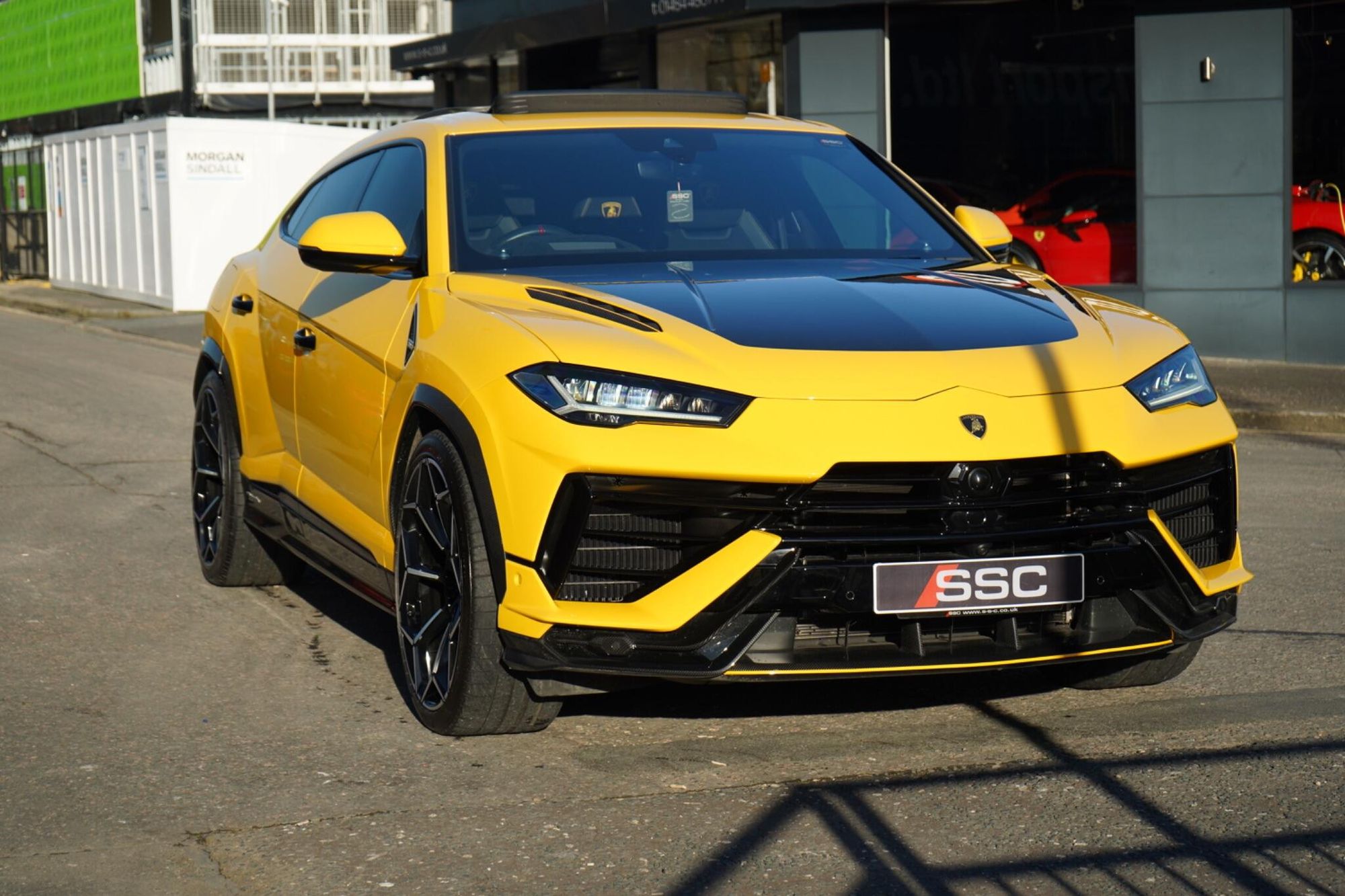 LAMBORGHINI URUS ESTATE 4.0T FSI V8 Performante 5dr Auto for sale UK - Slide 5