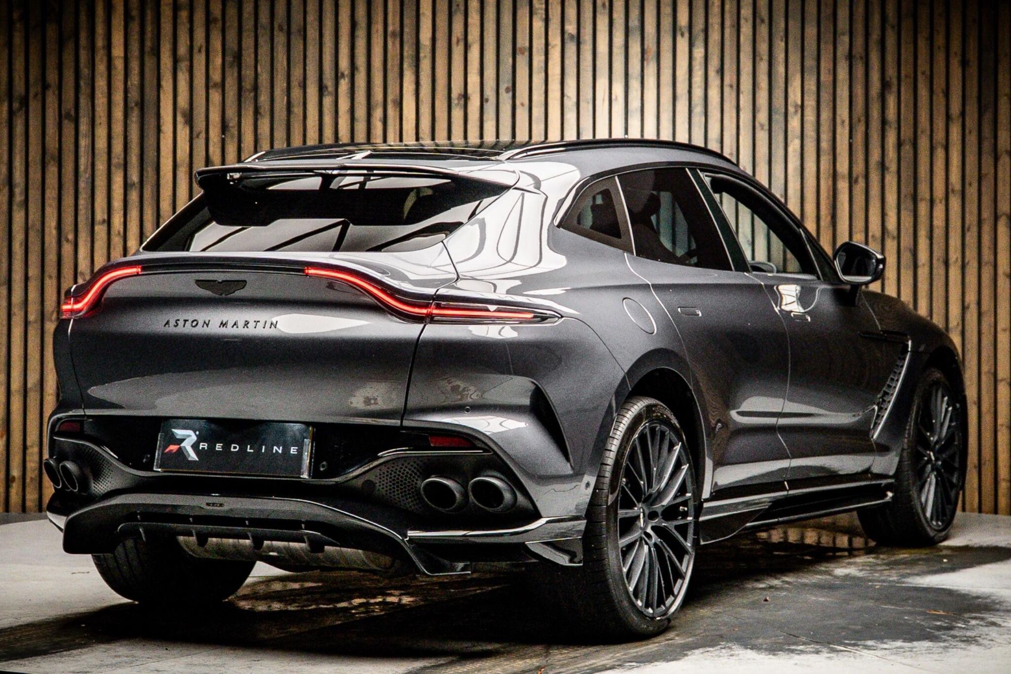 ASTON MARTIN DBX ESTATE V8 DBX707 5dr Touchtronic for sale UK - Slide 4