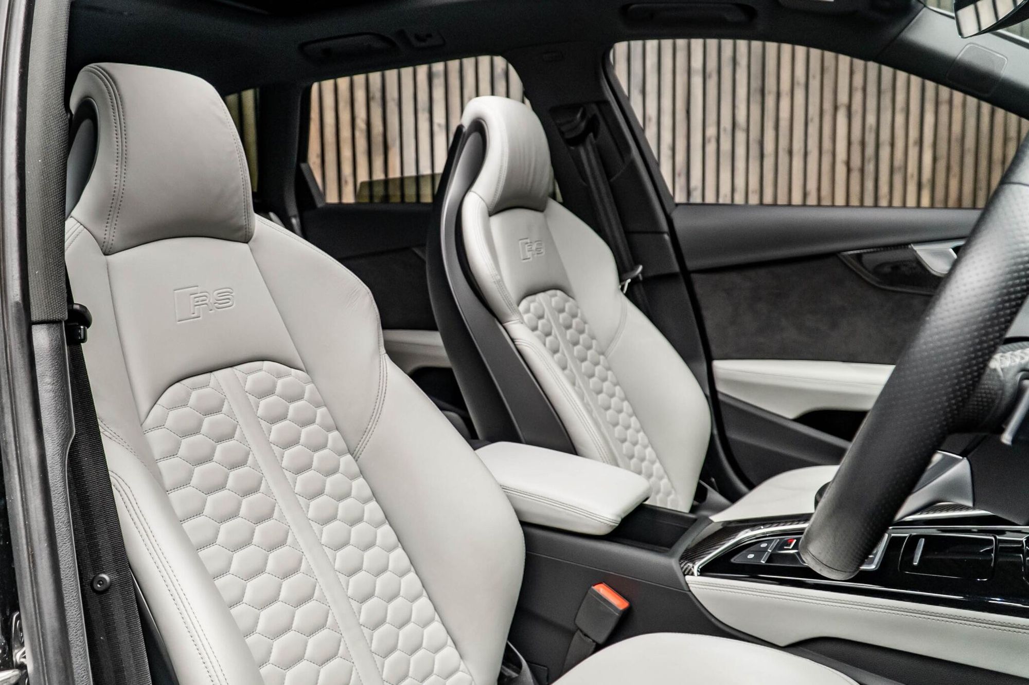 AUDI RS4 RS 4 AVANT RS 4 TFSI Quattro Carbon Black 5dr Tiptronic for sale UK - Slide 2