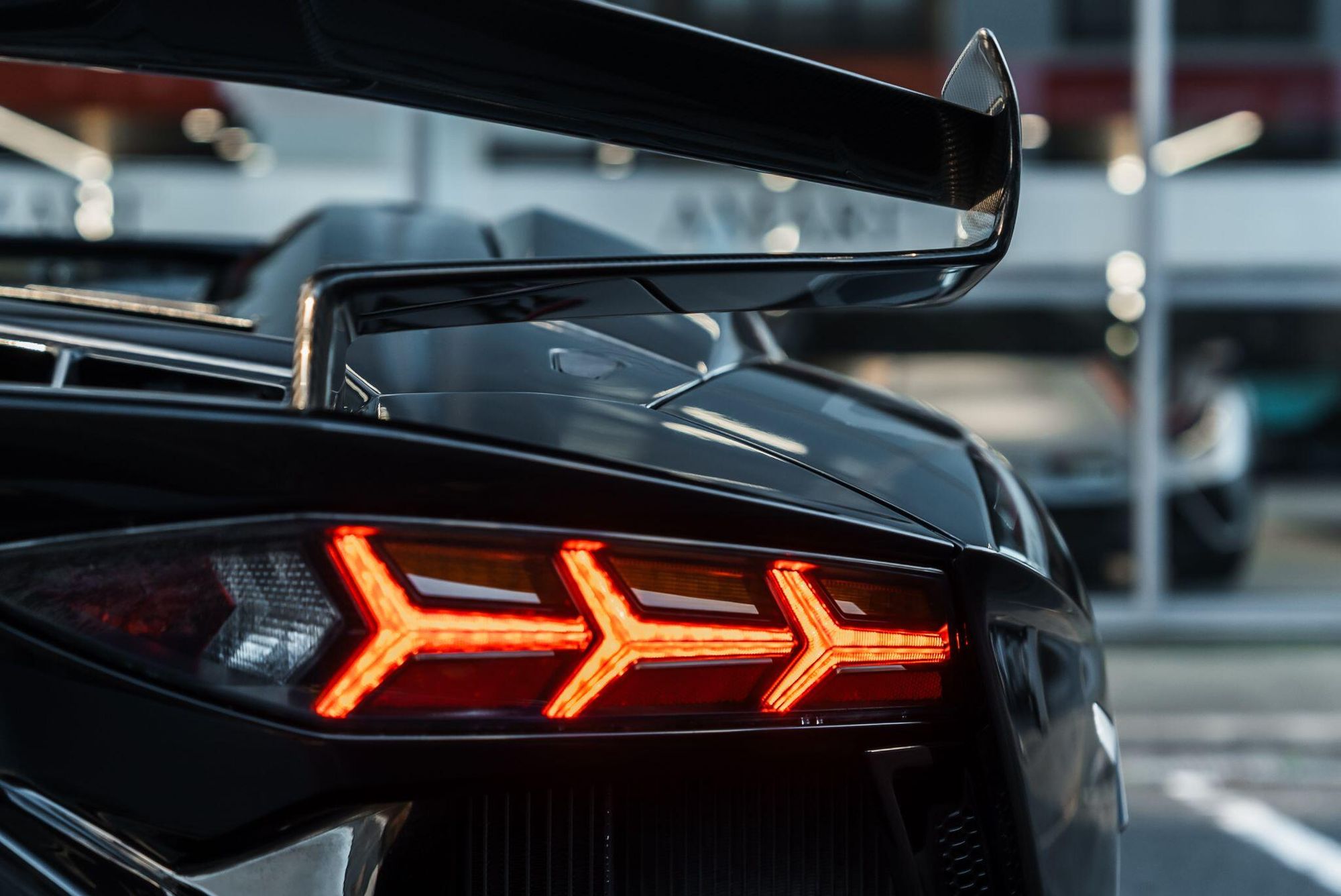 LAMBORGHINI AVENTADOR ROADSTER SPECIAL EDITION LP 770-4 SVJ 2dr ISR for sale UK - Slide 9