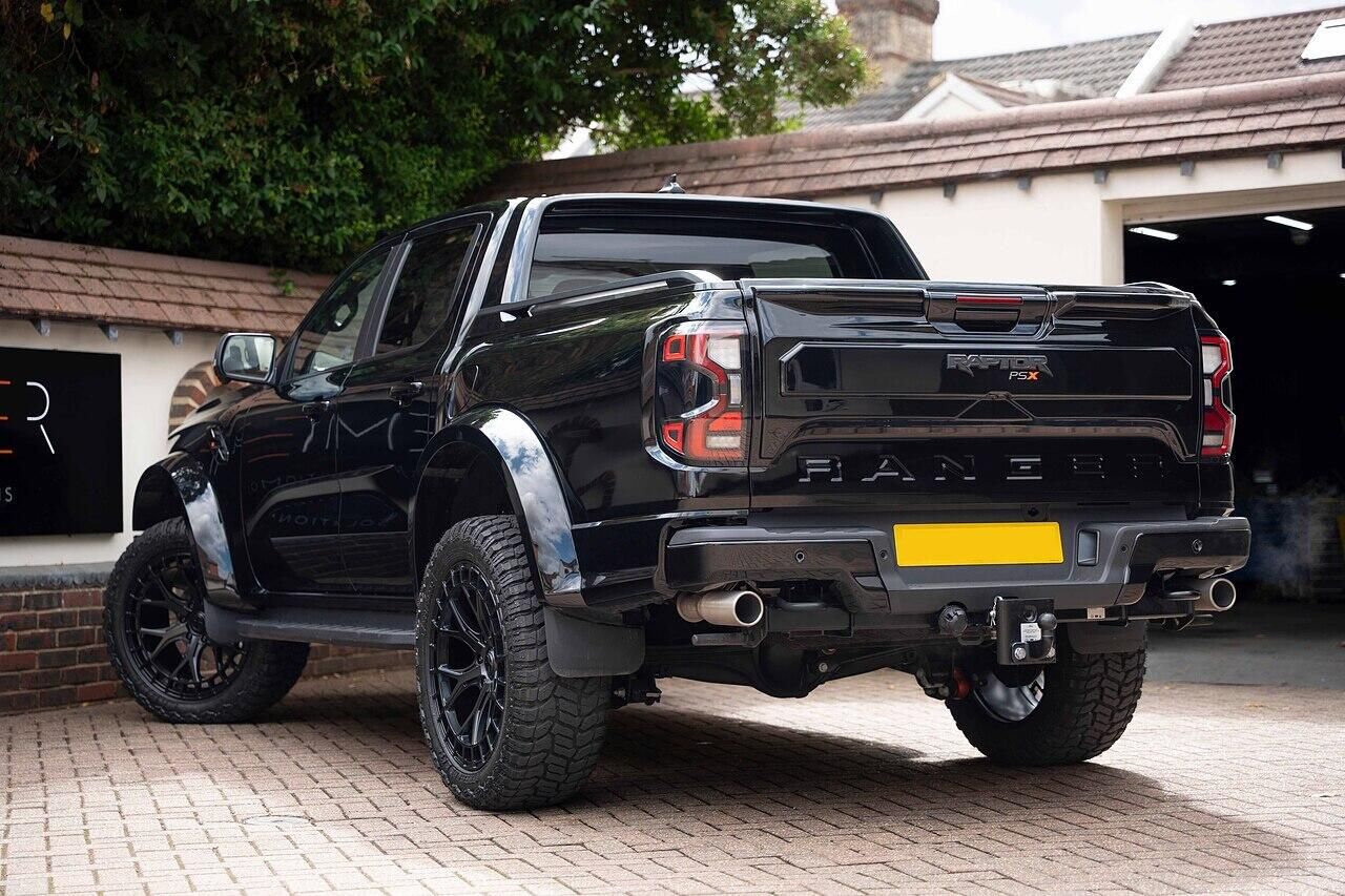 FORD RANGER PETROL Pick Up Double Cab Raptor 3.0 EcoBoost V6 292 Auto for sale UK - Slide 4